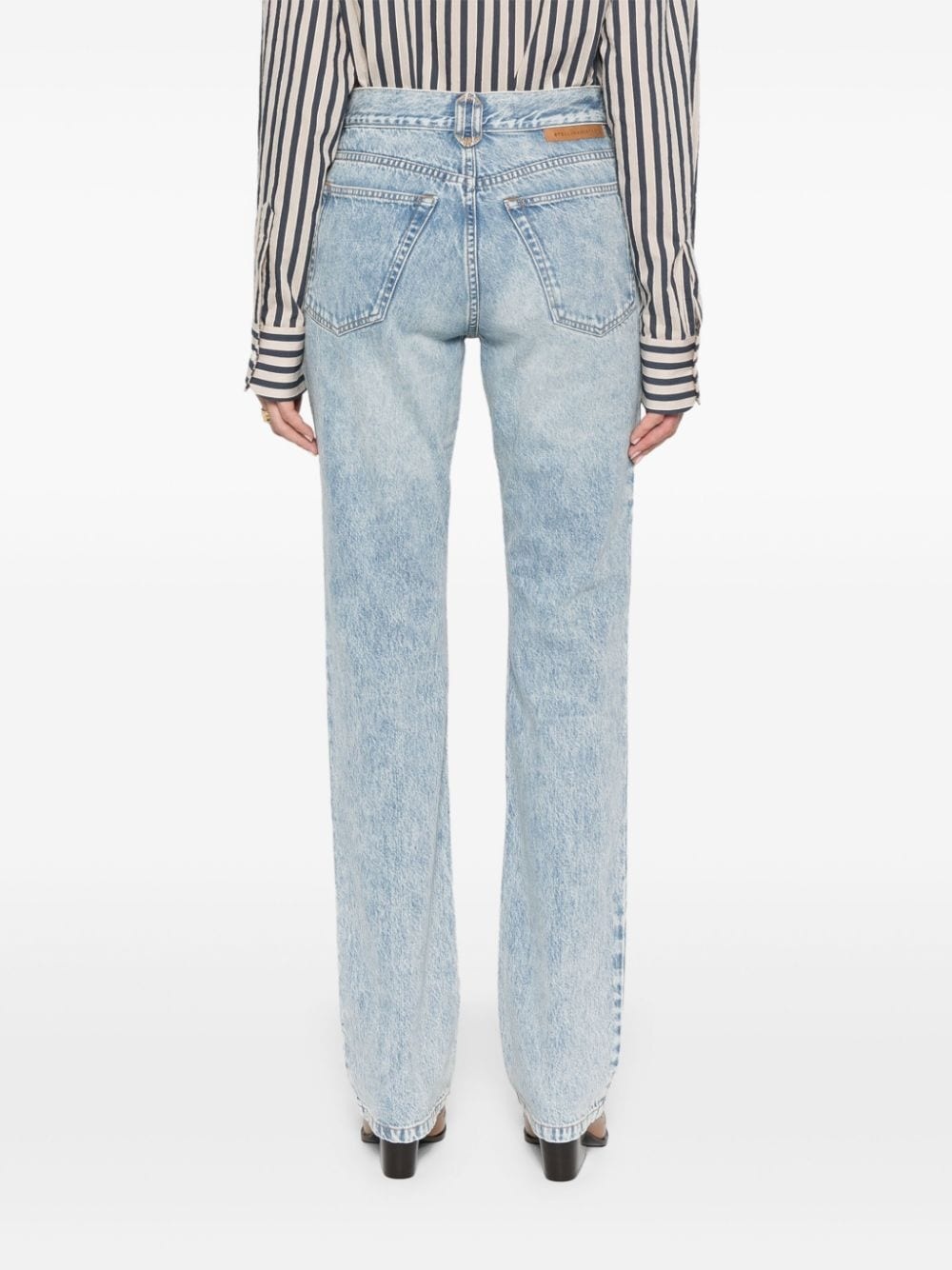 clasp-embellished tapered jeans - 4