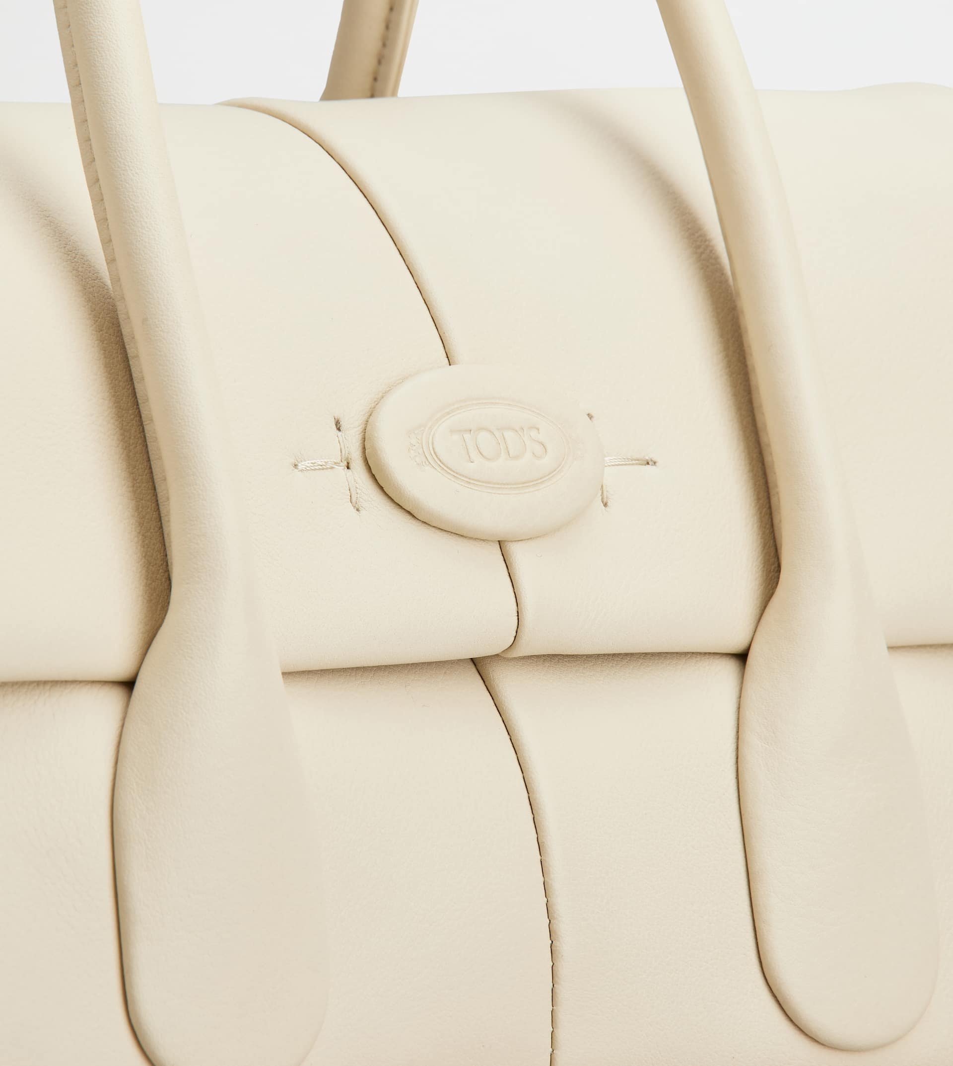 TOD'S DI BAG REVERSE EW FLAP IN LEATHER SMALL - OFF WHITE - 6