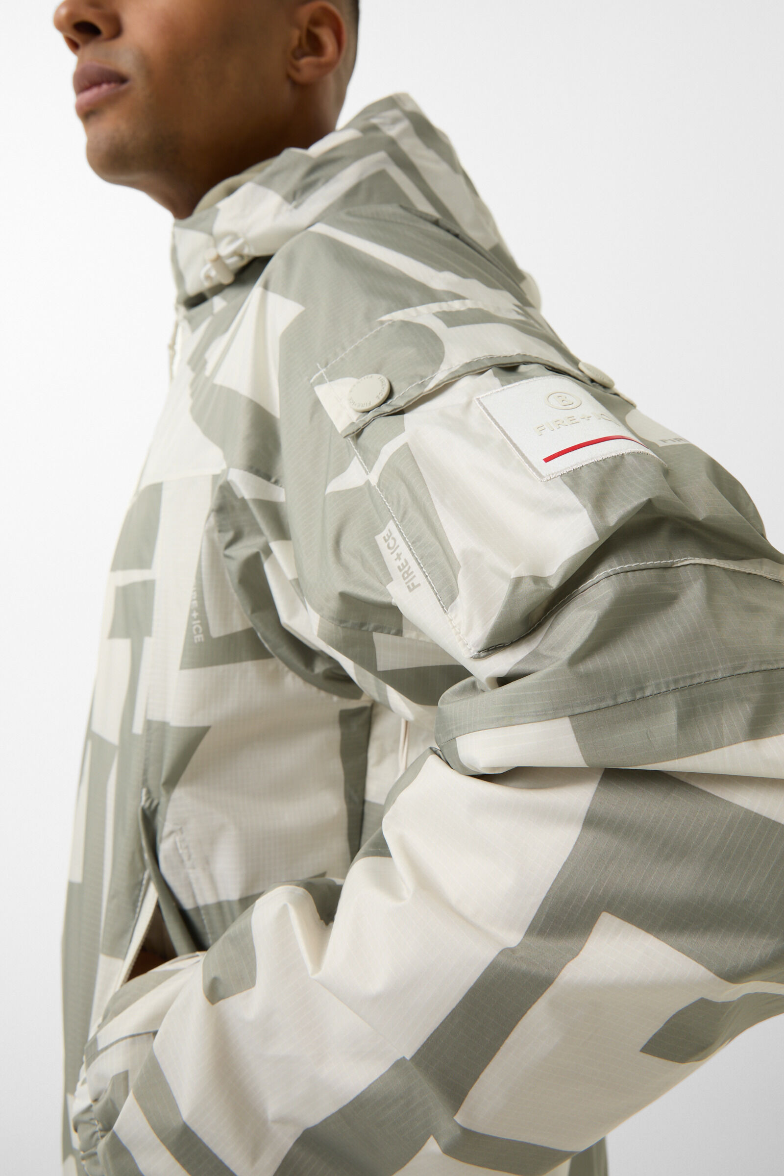 Justin functional jacket in Beige/Off-White - 6