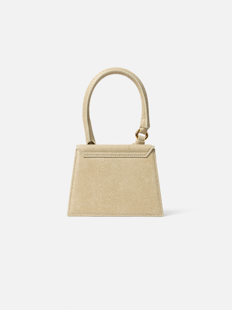 The medium Chiquito with buckle 4