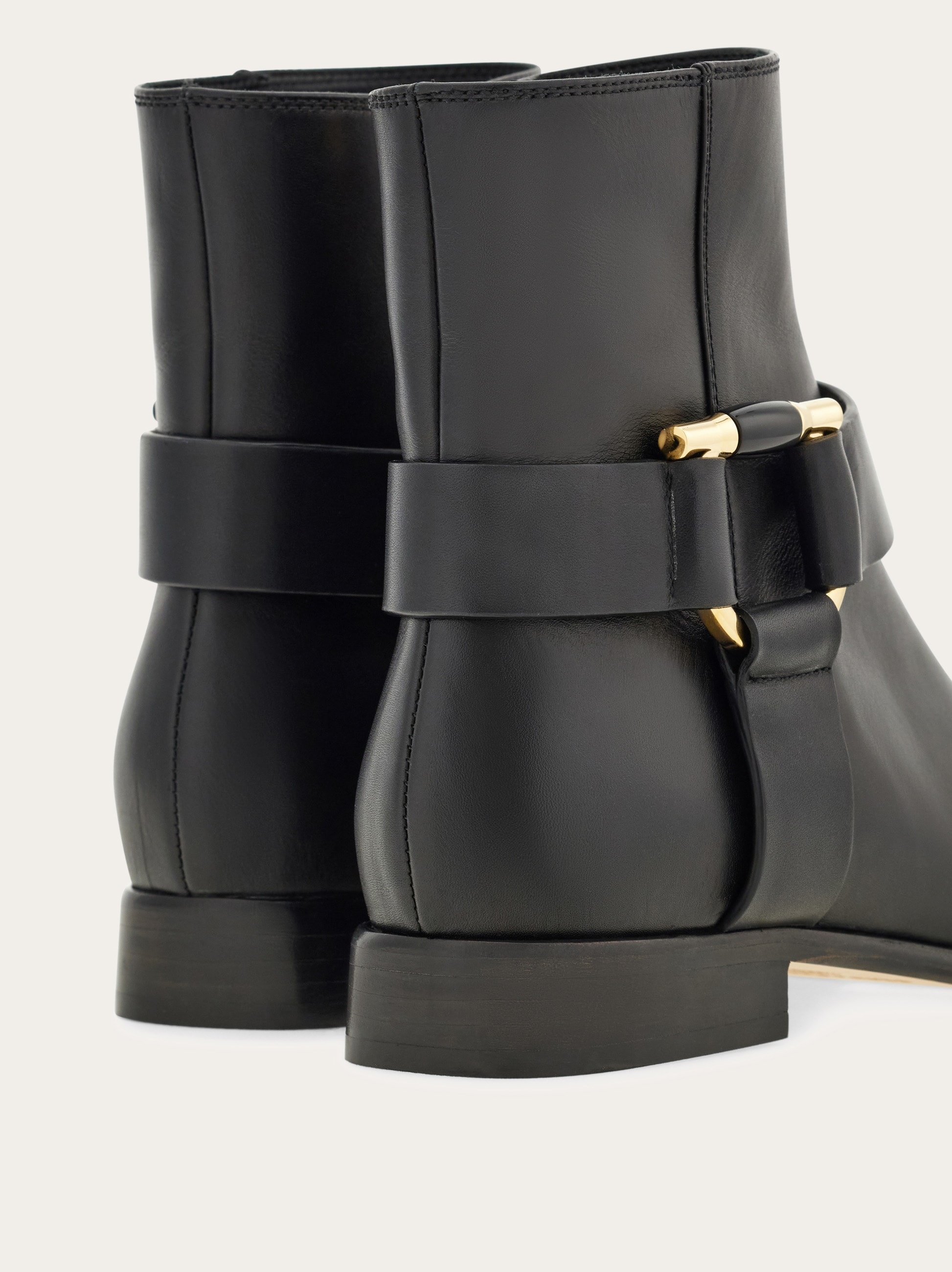 Gancini ornament ankle boot - 8