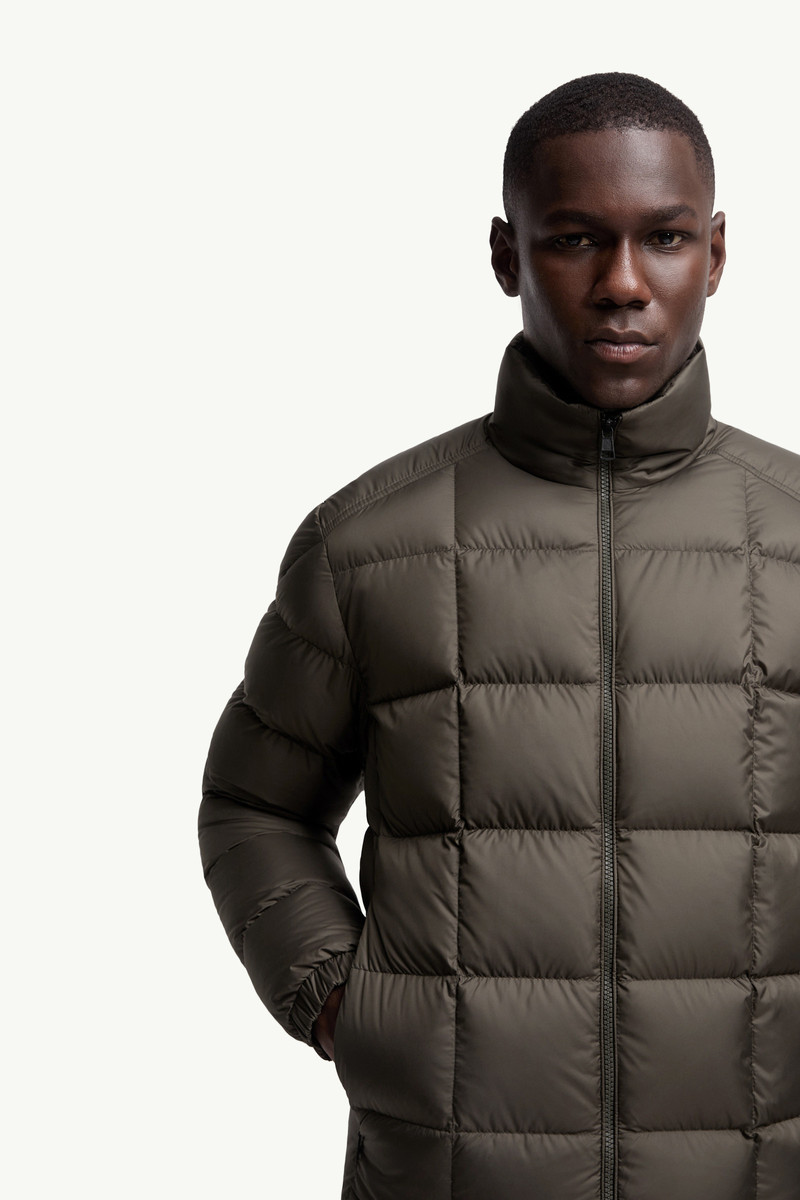 Eglise Square-Quilted Hooded Short Down Jacket 6