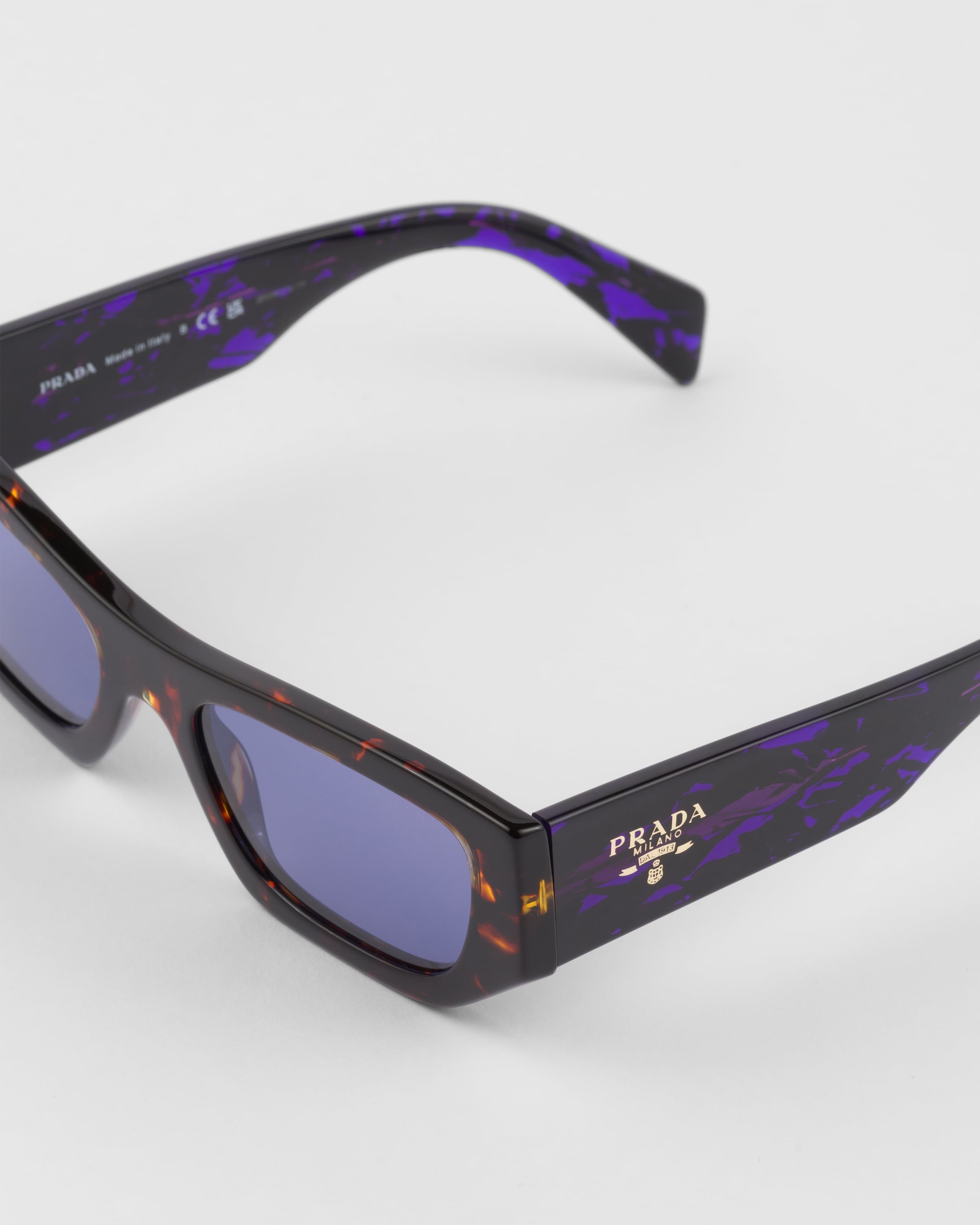 【美品 】PRADA sunglasses サイドロゴ パープル バタフライ Prada Sunglasses with Prada logo | prada | REVERSIBLE