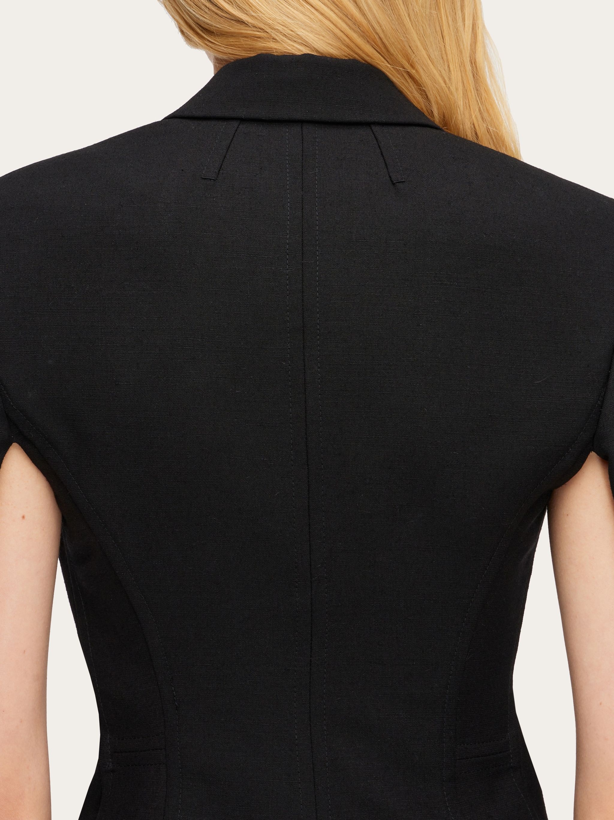 Tailored blazer with cut out - 7
