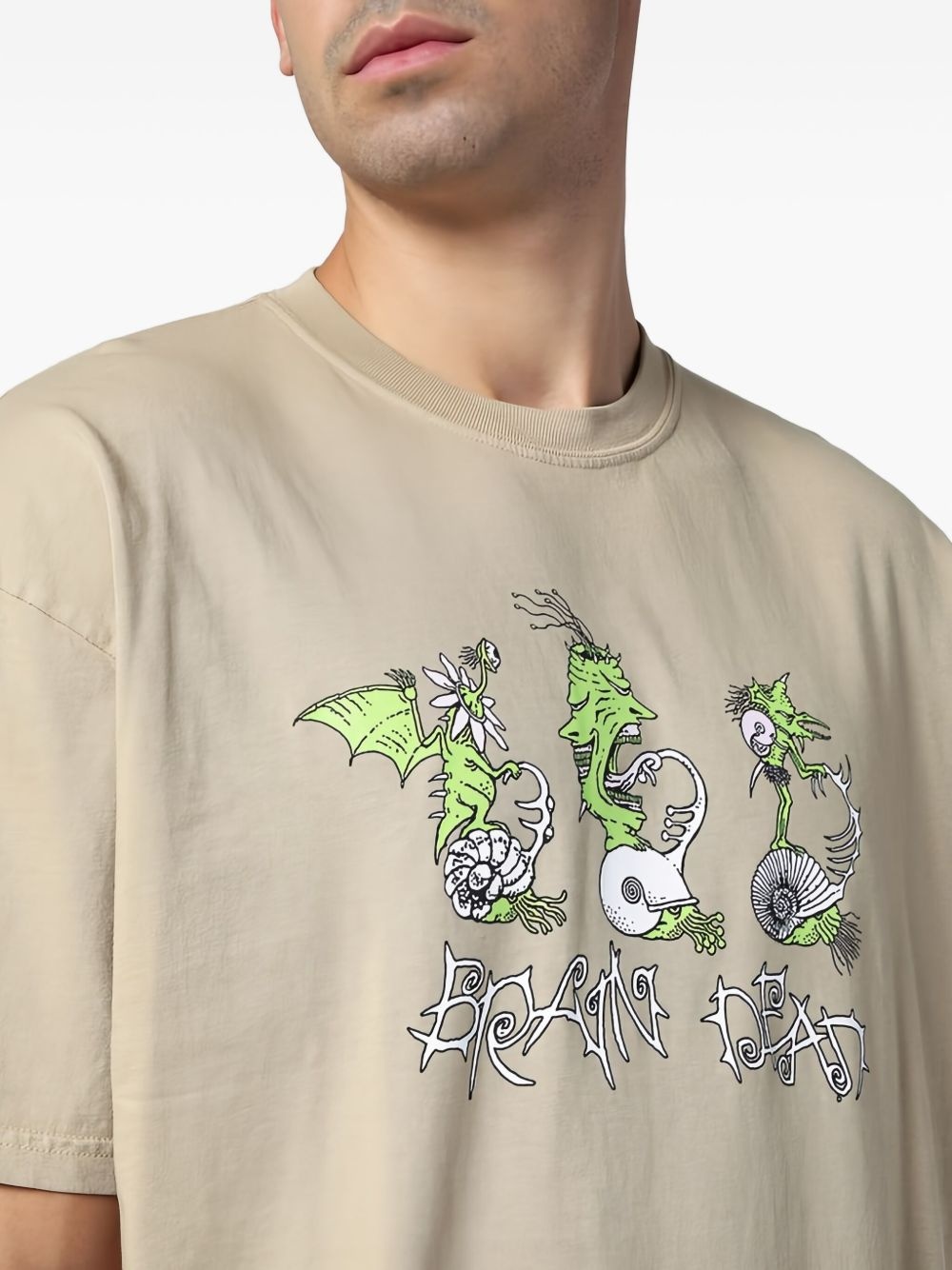 graphic-print crew-neck T-shirt - 5