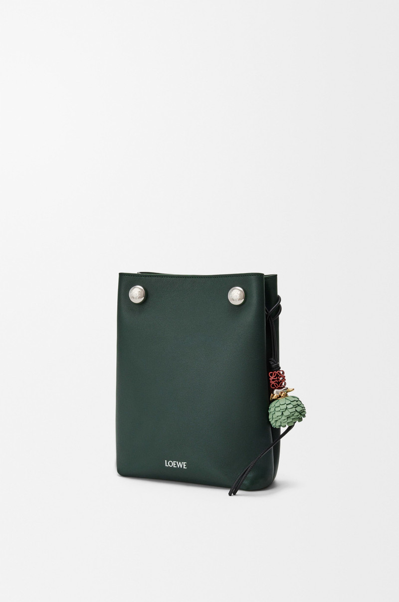Loewe Pebble pouch in smooth calfskin outlook