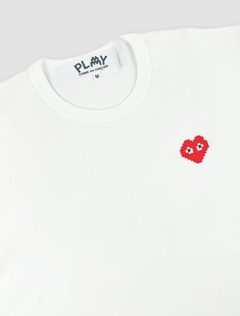 Comme des Garçons PLAY Red Heart embroidered T-shirt outlook