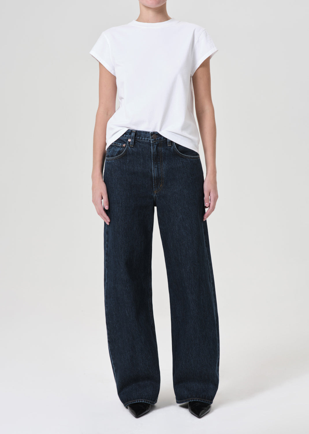 LOW CURVE JEAN IN PENDULUM - 2