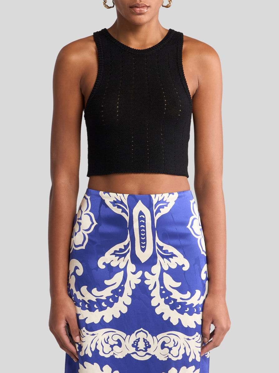 KNIT CROP TOP WITH PUNCHED DETAIL - 2