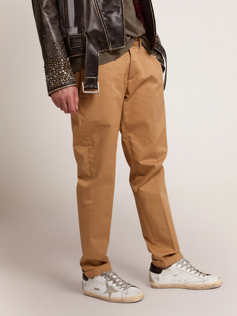 Golden Goose Men's Super-Star with black heel tab and metal stud lettering outlook
