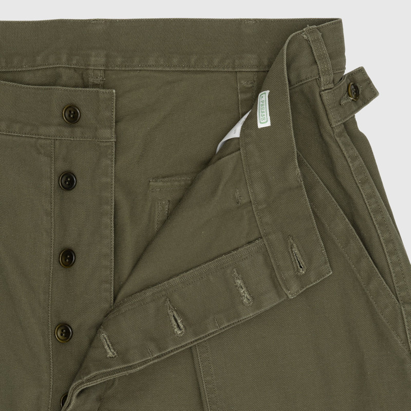 A.PRESSE USAF HEMMED BOTTOMS outlook