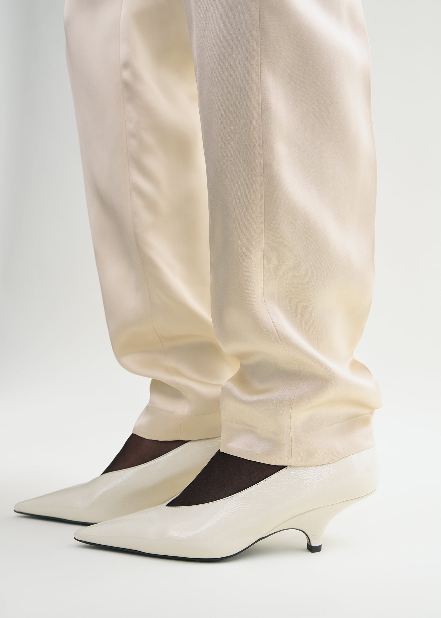 The Wedge-Heel Pump bleached sand - 2