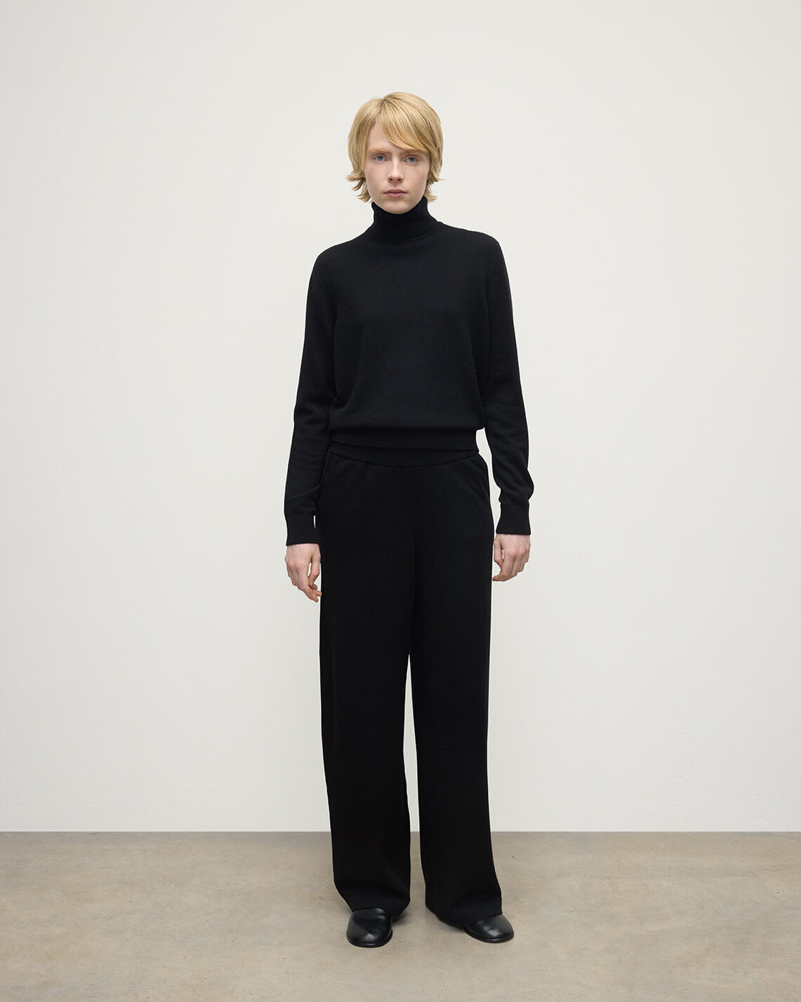 Wide Leg Black Cashmere Trousers - 2