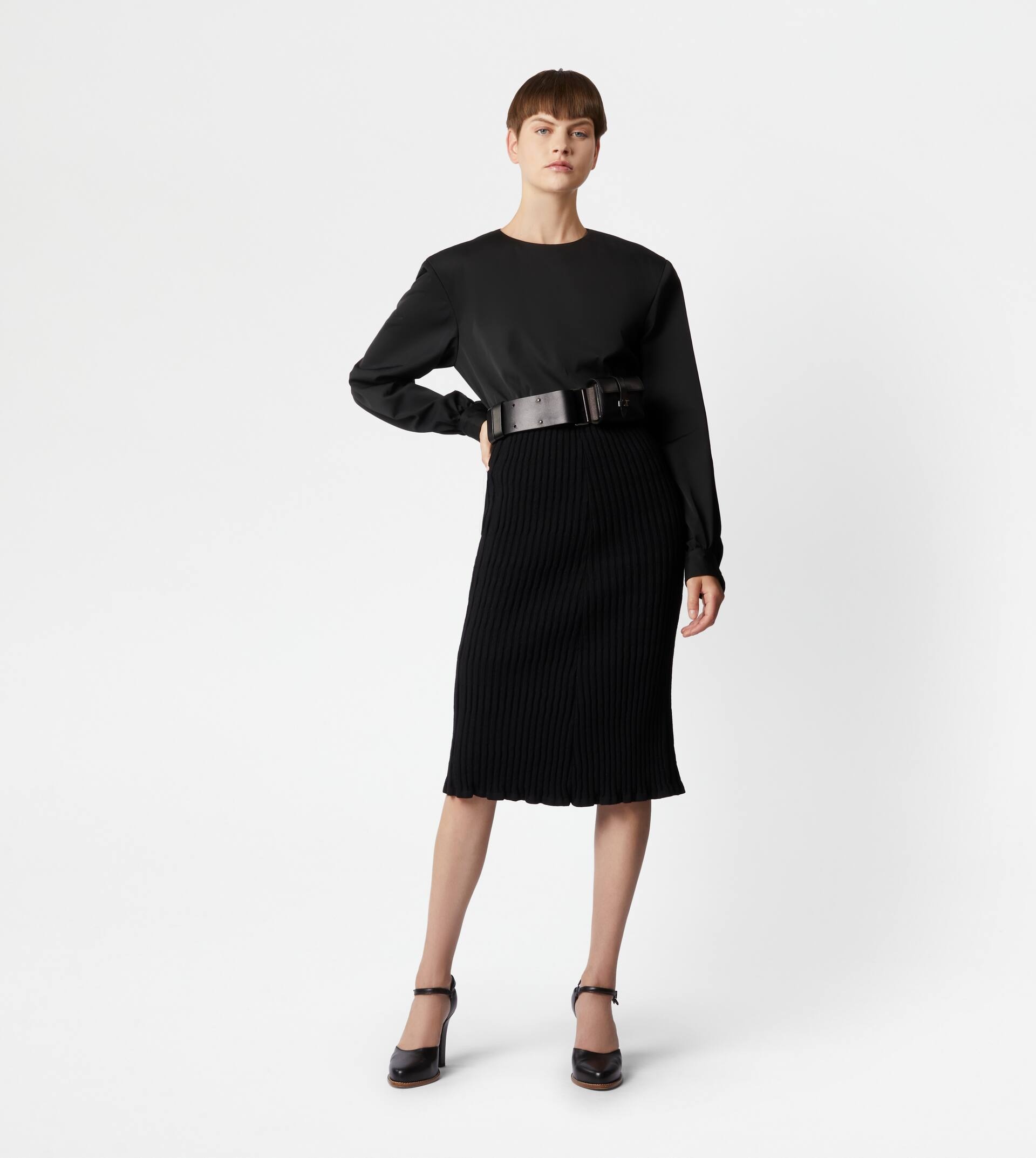 MIDI-SKIRT IN KNIT - BLACK - 2