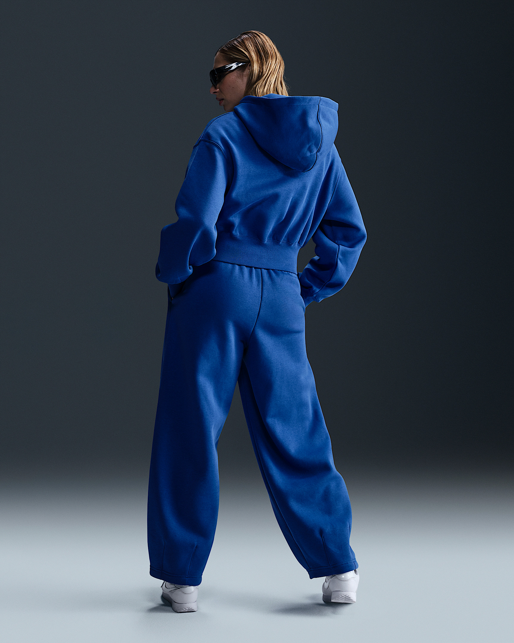 Nike Sportswear Phoenix Fleece Women's Loose Cropped Full-Zip Hoodie - 5