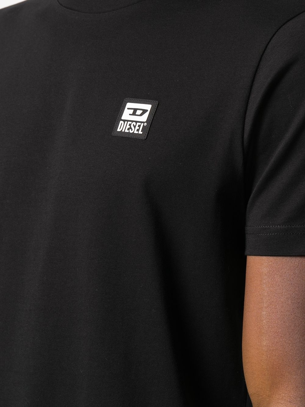 logo patch short-sleeved T-shirt - 6