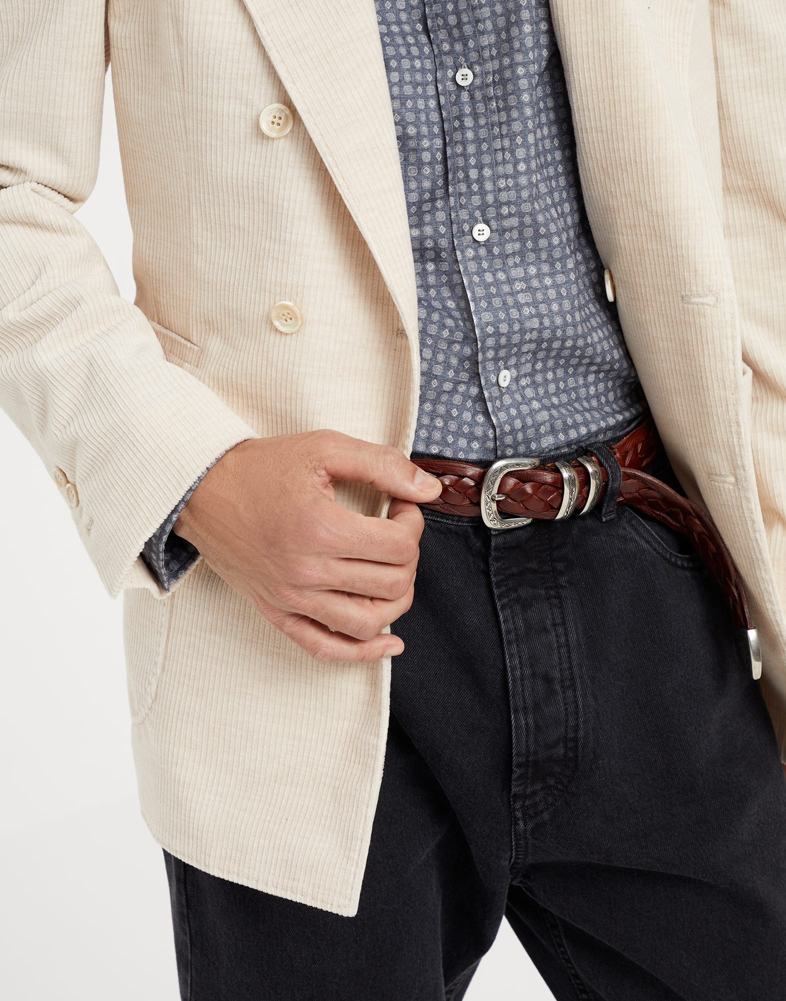 Braided calfskin belt with detailed buckle and tip - 3