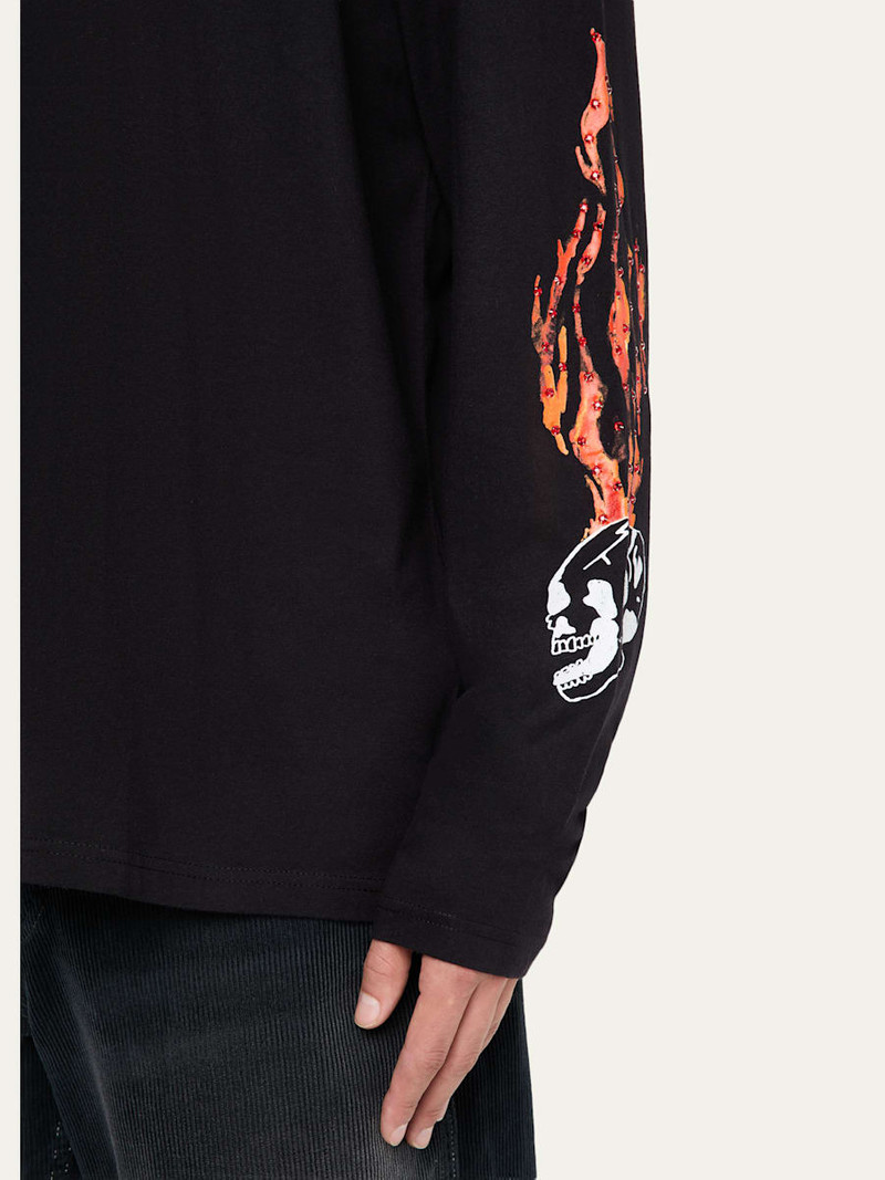 COÛT DE LA LIBERTÉ Men's Crystal Flame and Skull Long-Sleeve T-Shirt outlook