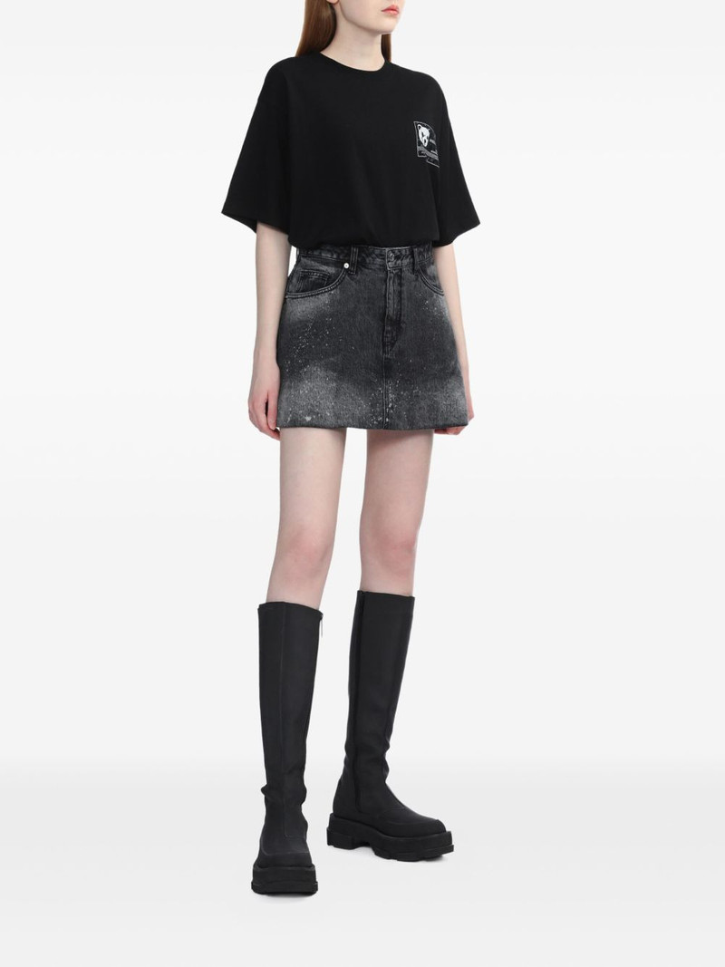 We11done paint-splatter denim skirt outlook