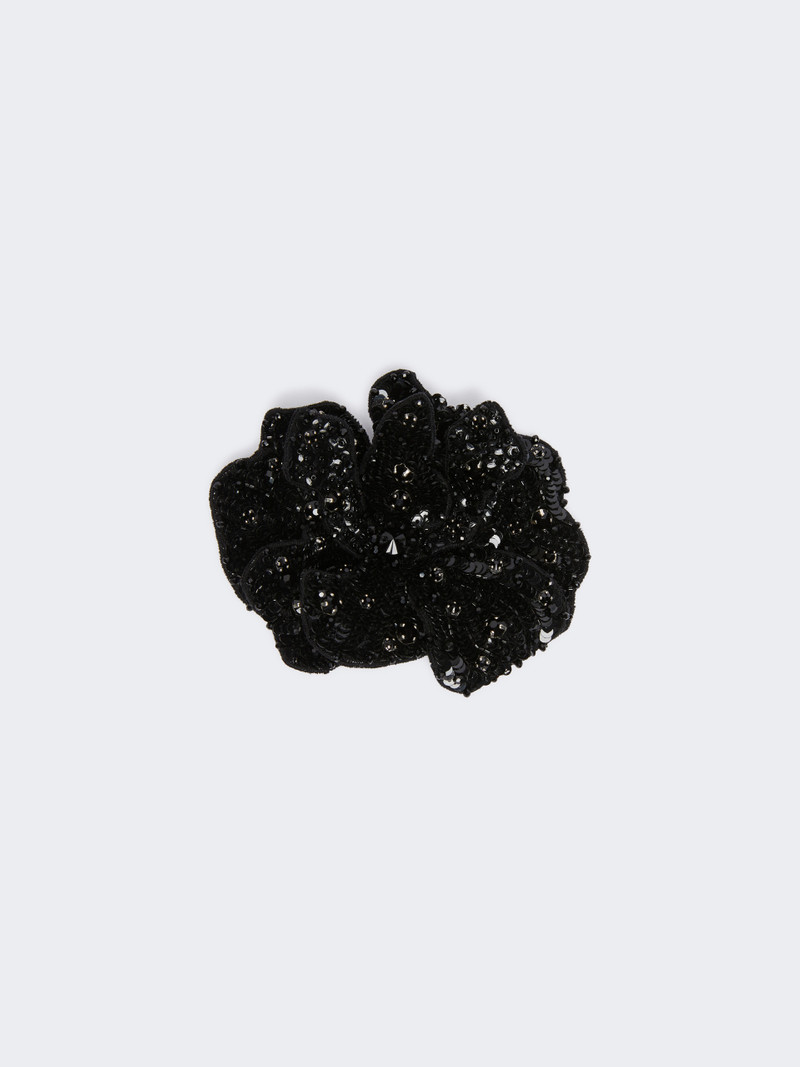 EULALIA Crystal-adorned floral brooch 1