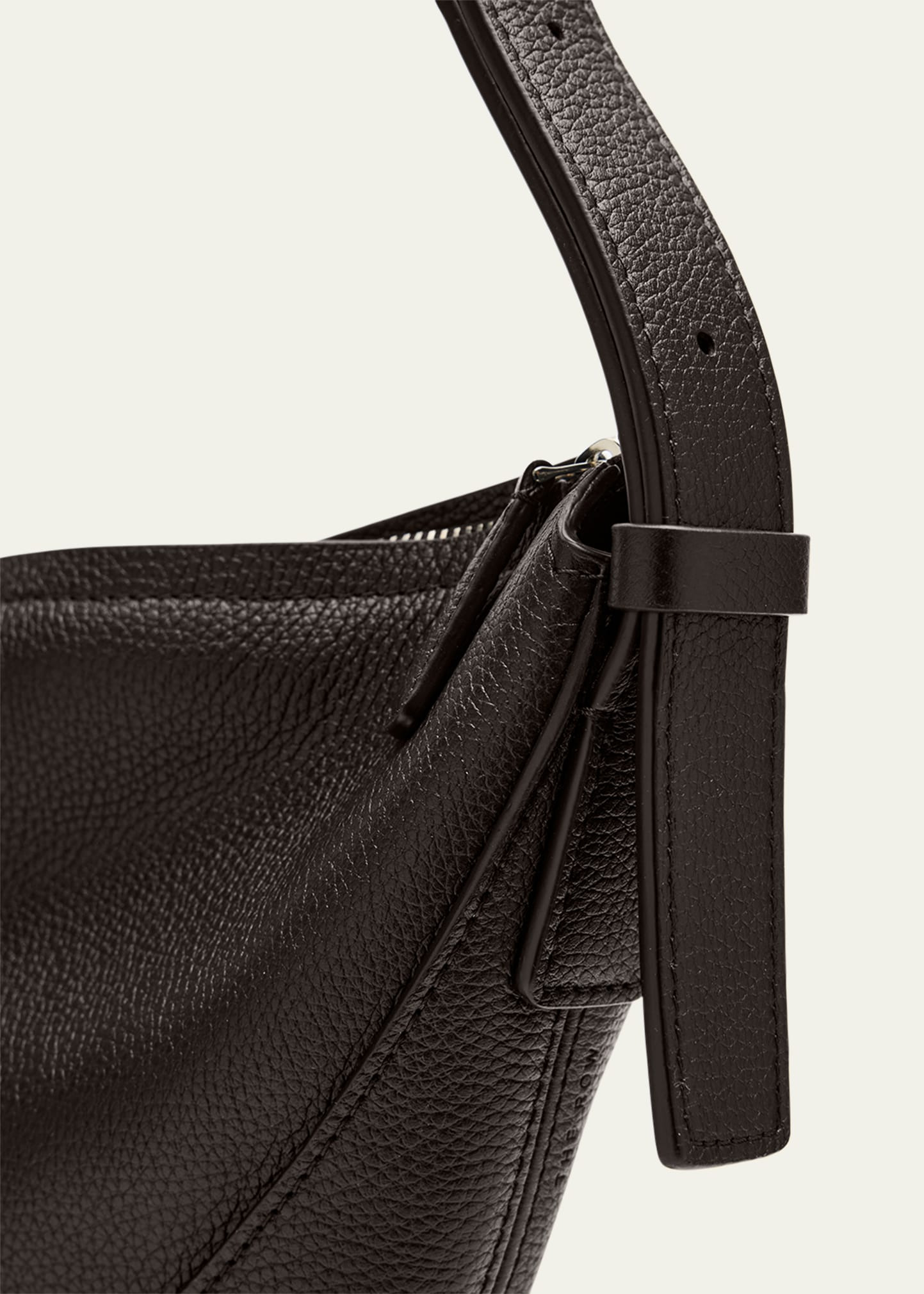 Jouve Shoulder Bag in Grain Leather - 5