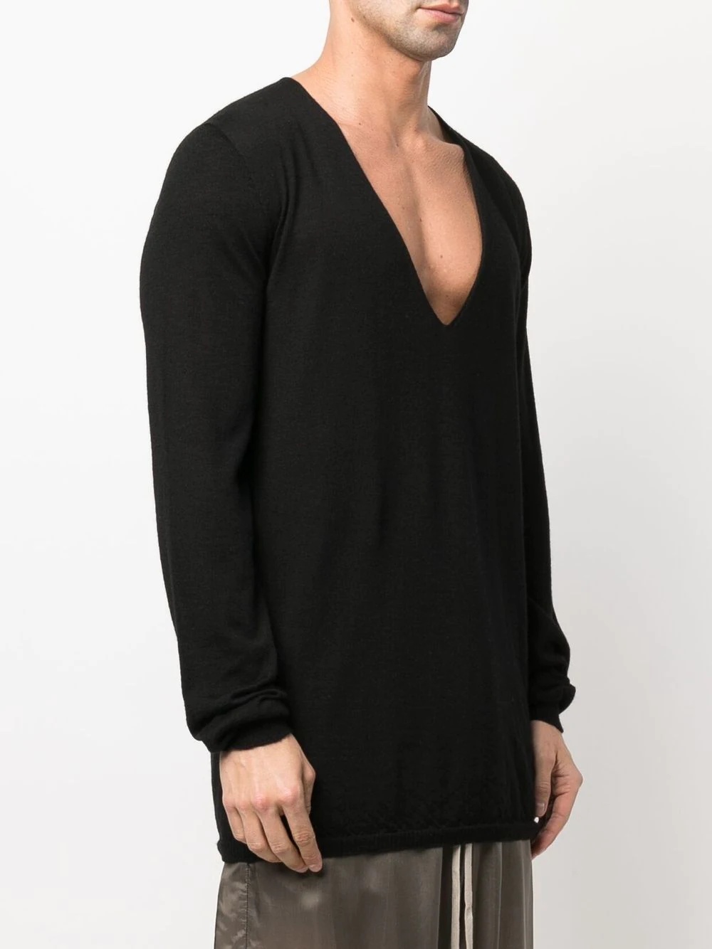 plunging V-neck fine-knit jumper - 3