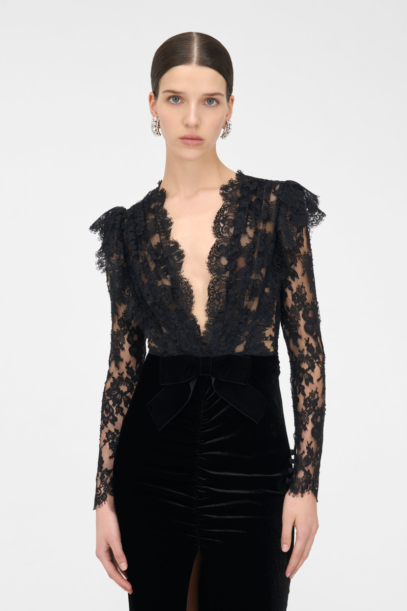 VELVET AND LACE GOWN 5