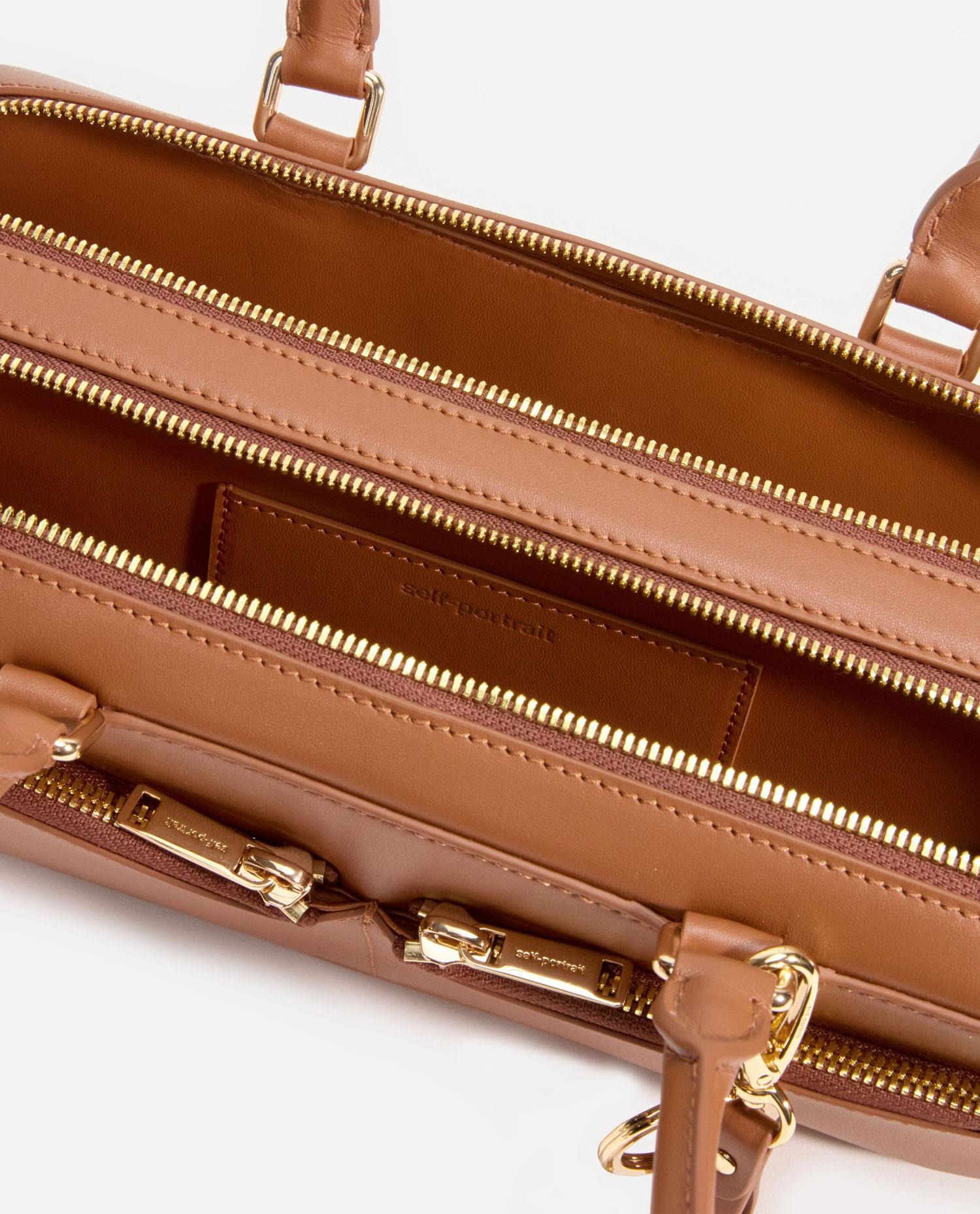 TAN LEATHER BAGUETTE SHOULDER BAG WITH CHARM - 3