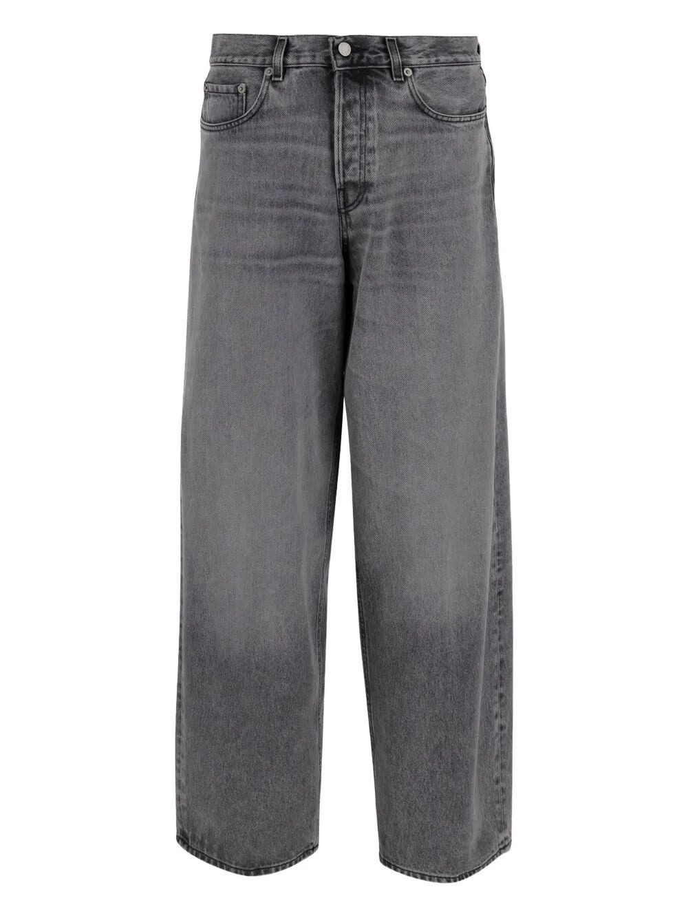 Introducing the "BETHANY" EARL WASH jeans by HAIKURE, a perfect blend of style and sustainability. C - 1