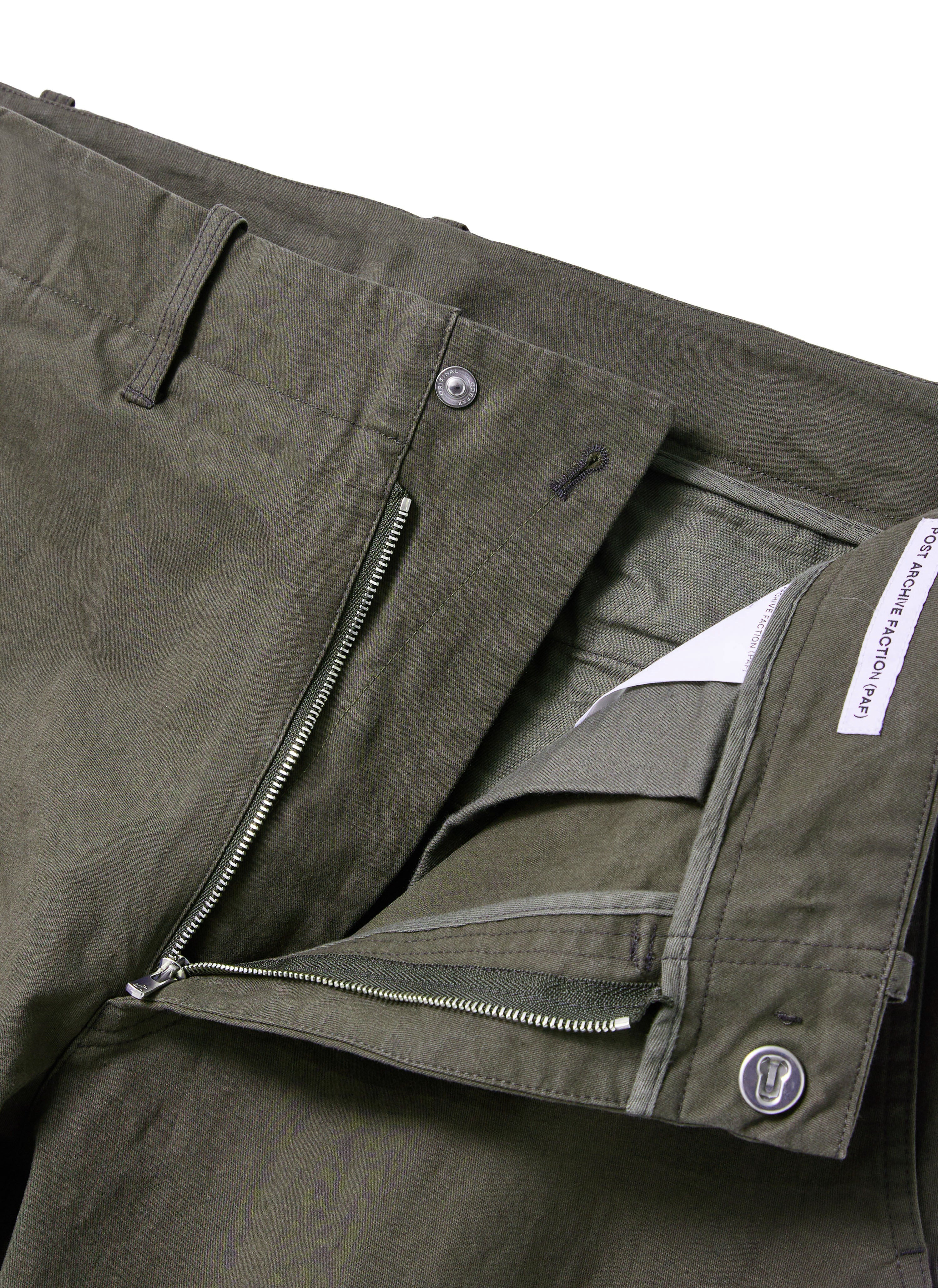 TROUSERS
( - 4