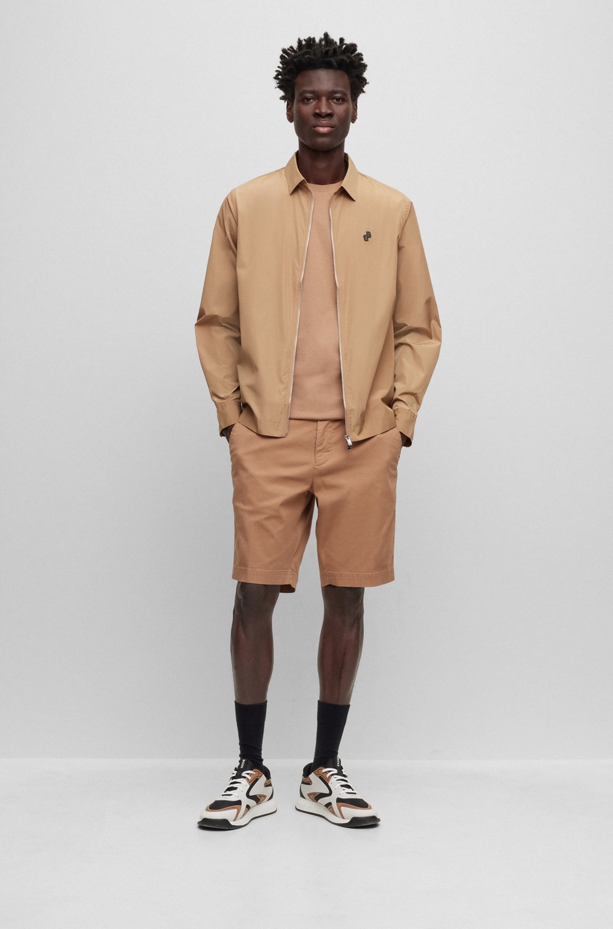 SLIM-FIT SHORTS IN STRETCH-COTTON GABARDINE - 3