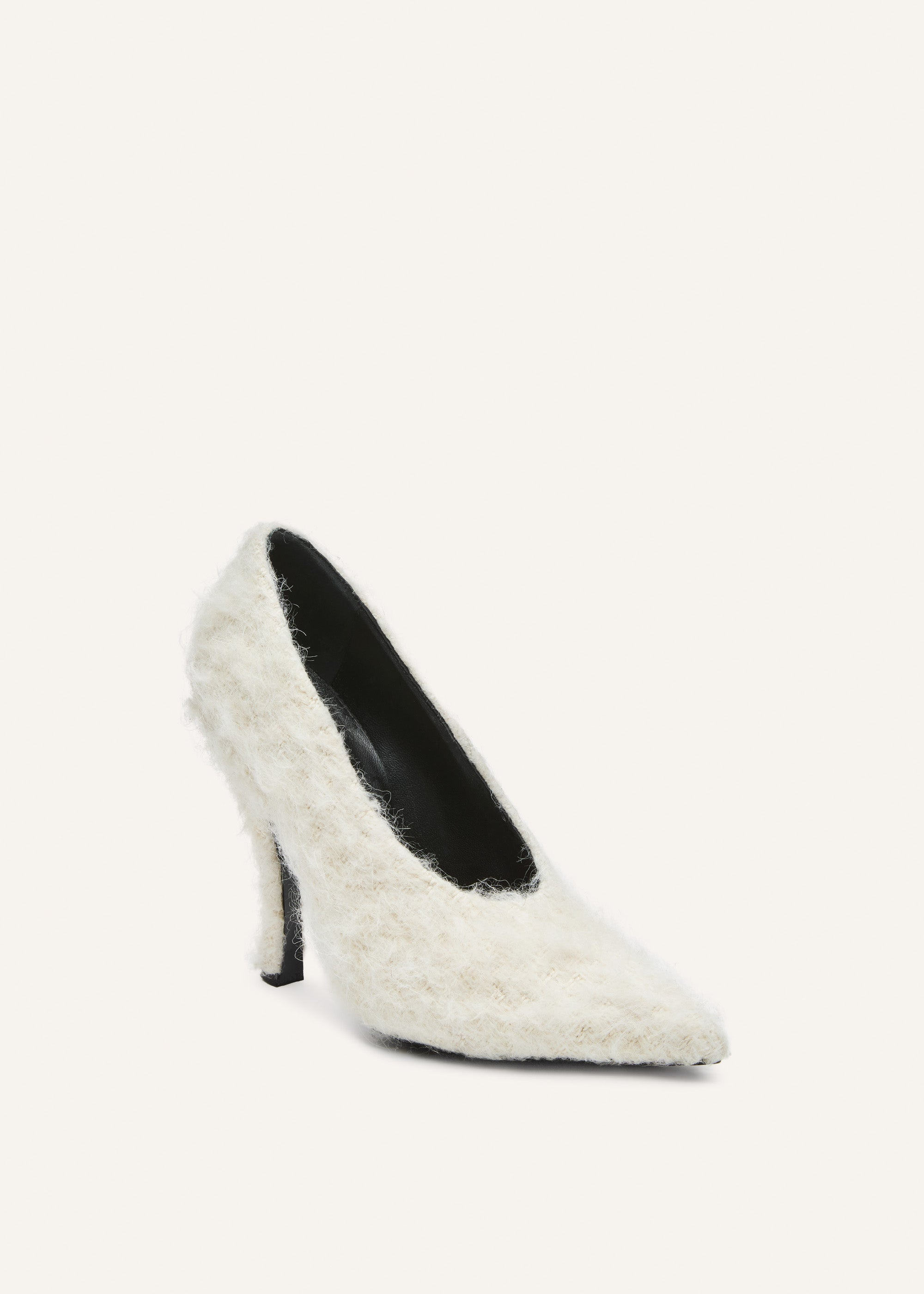 Loomed sculptural pumps in cream - 2
