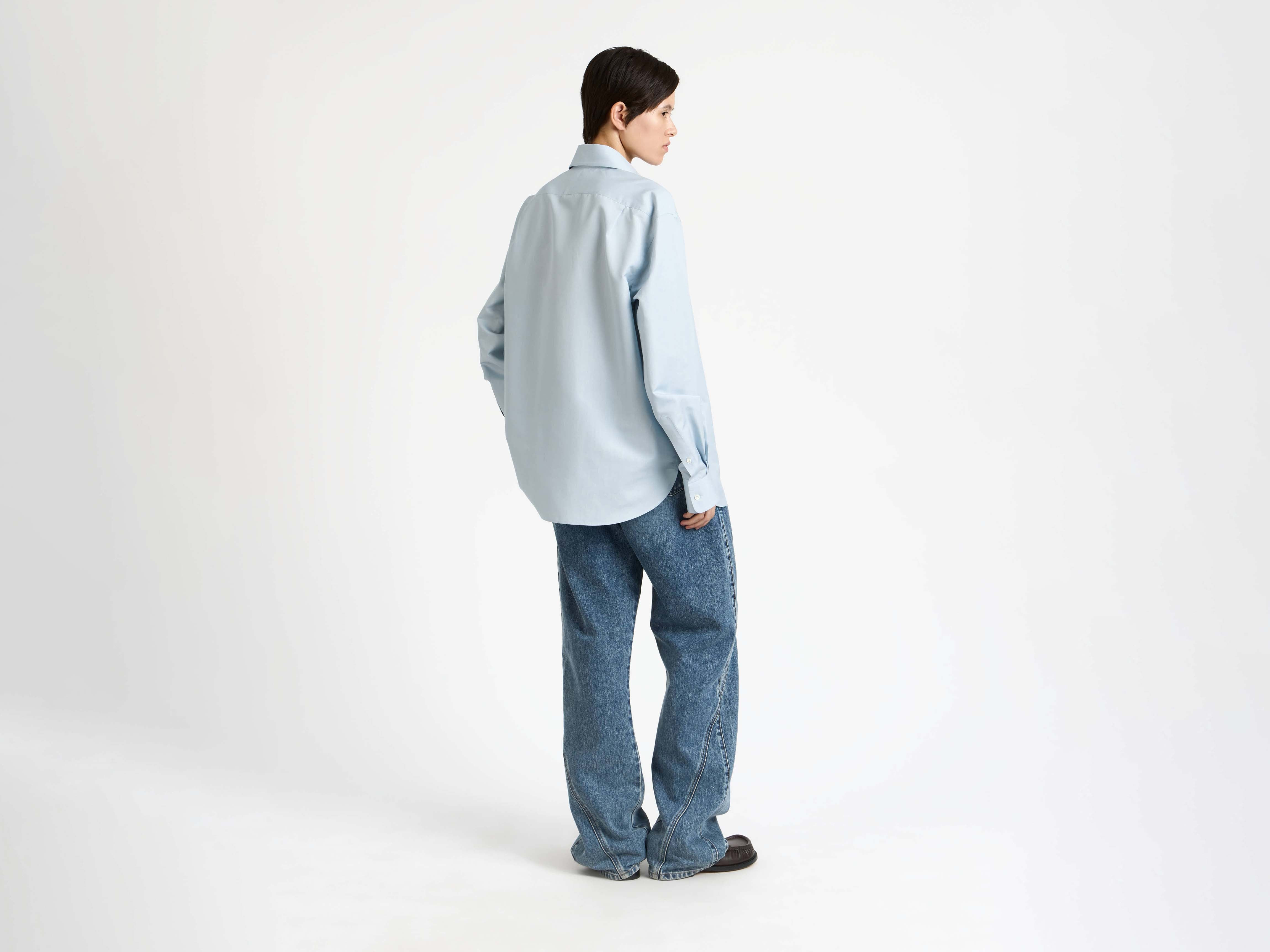 CLASSIC DRESS SHIRT IN POWDER BLUE - 3