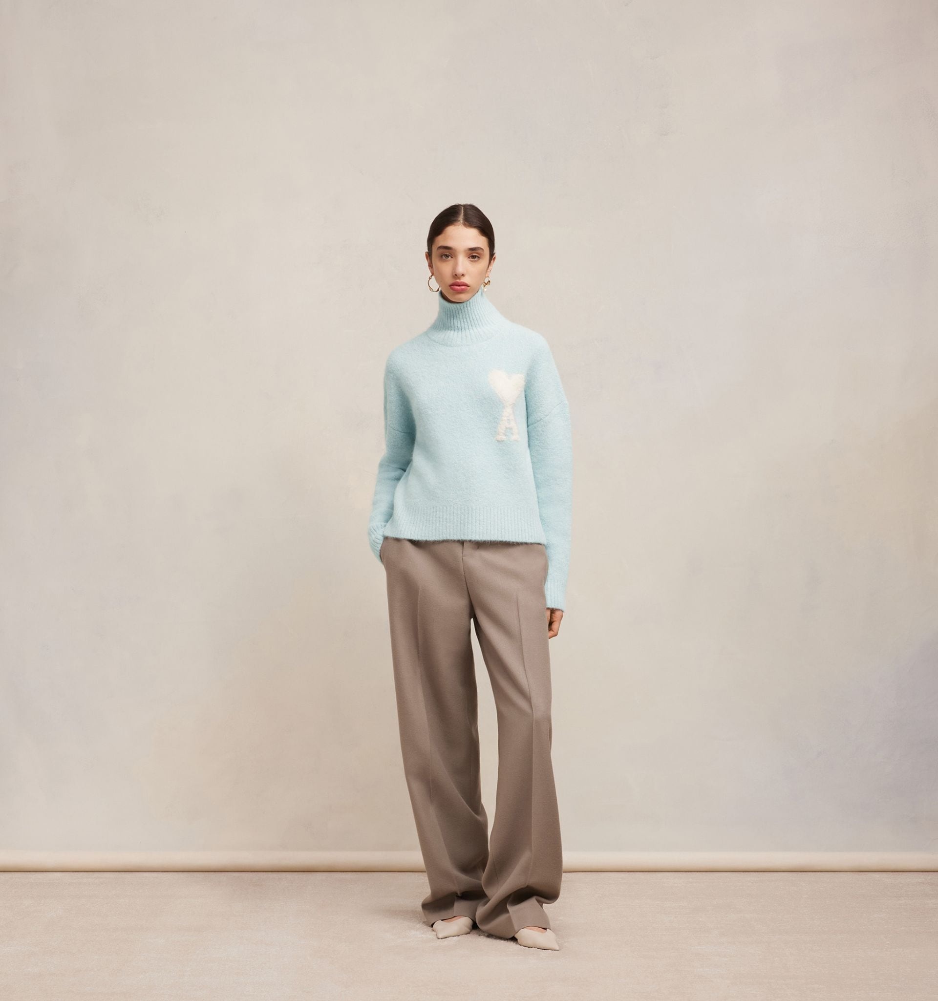 Cloudy Wool Ami de Cœur Sweater - 4