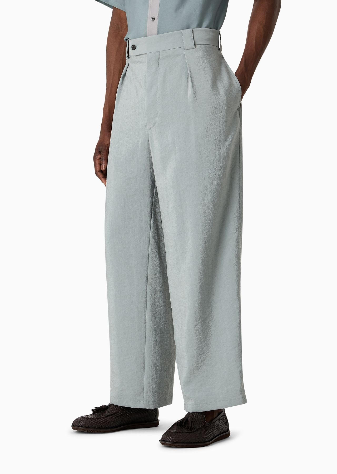 One-dart trousers in a silk-blend twill - 2