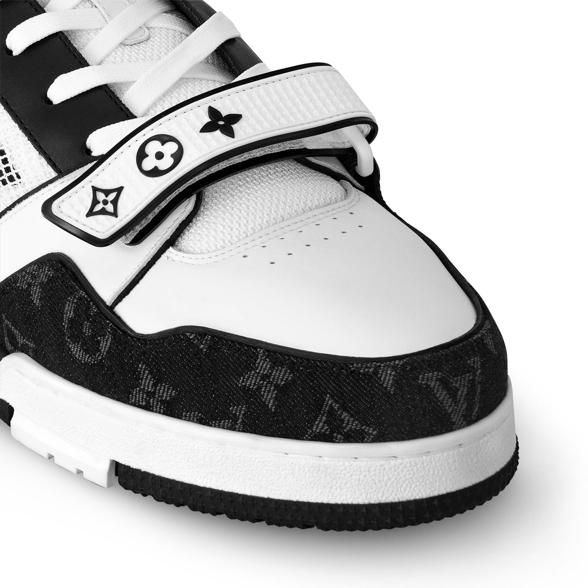 LV Trainer Sneaker - 5