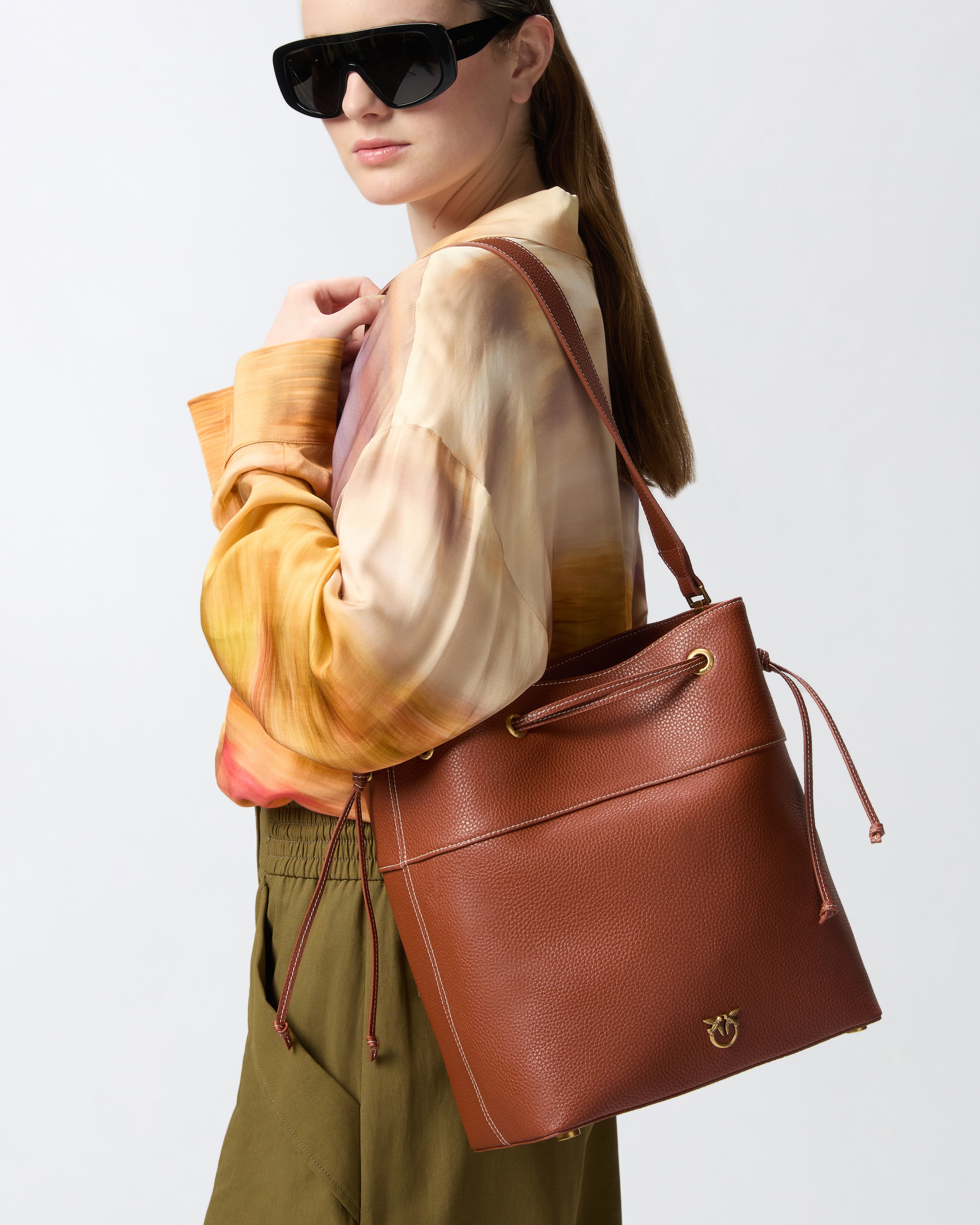 LEATHER BUCKET BAG WITH SHOULDER STRAP - 5