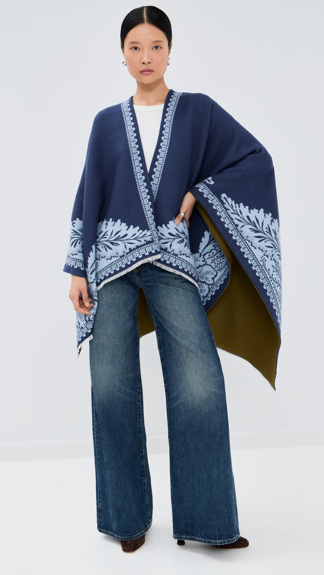 Poncho - 7