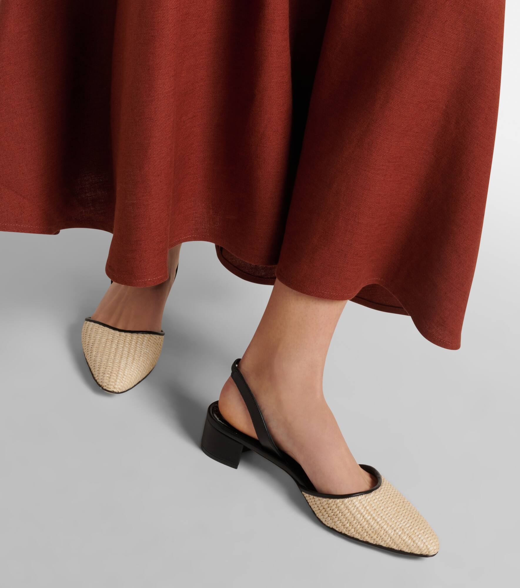 Raffro leather-trimmed raffia slingback pumps - 7