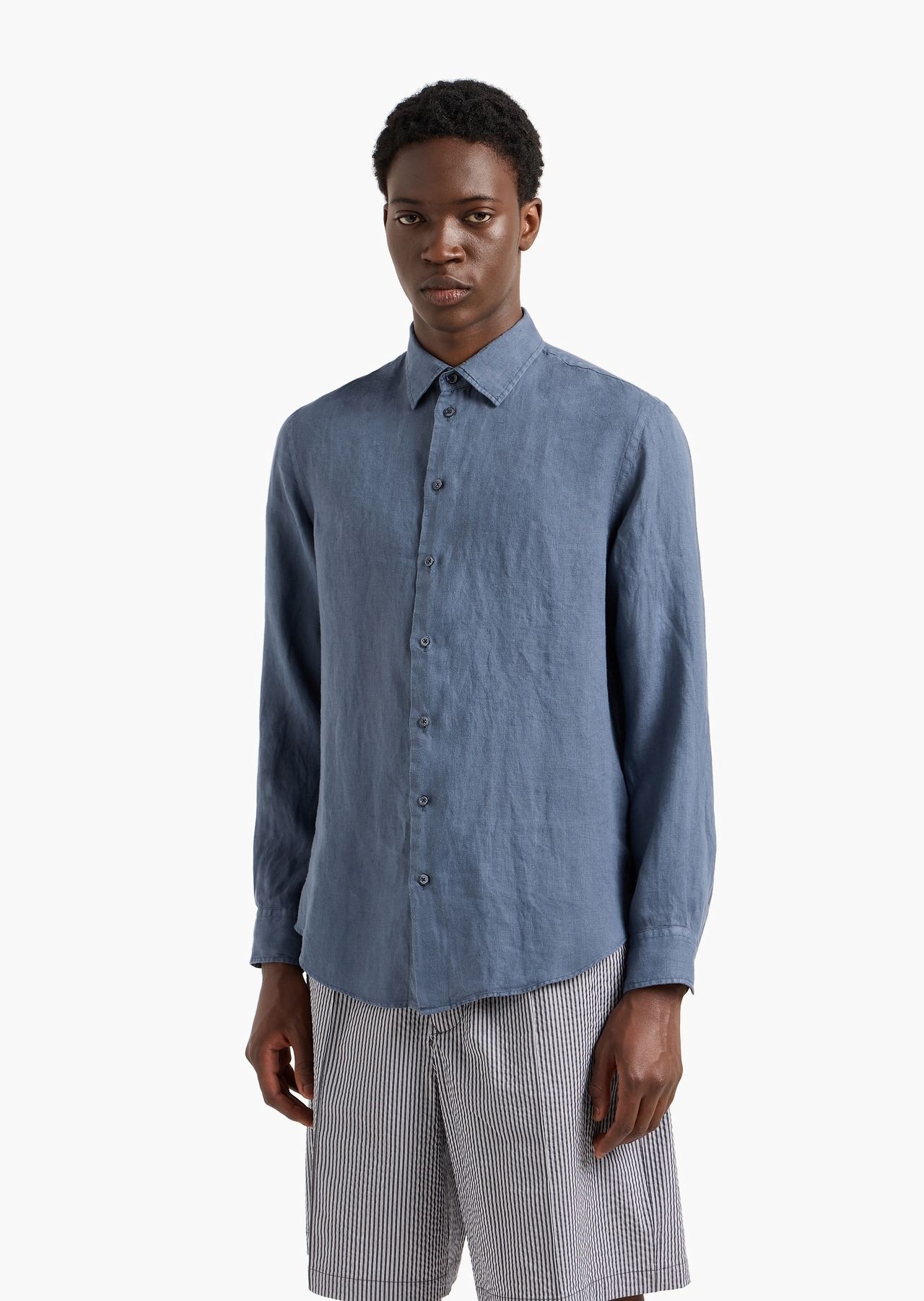 Garment-dyed linen shirt with French collar - 2