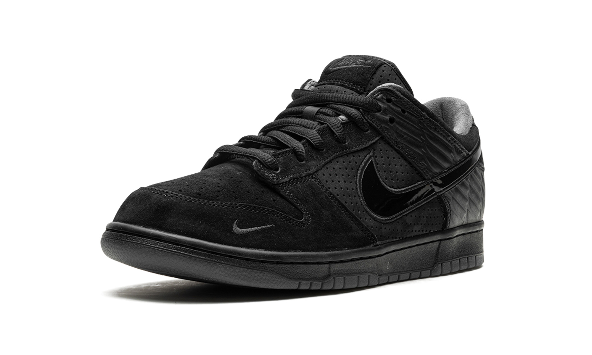 Dunk Low Black "Division Street - What The Duck Alternate" - 4