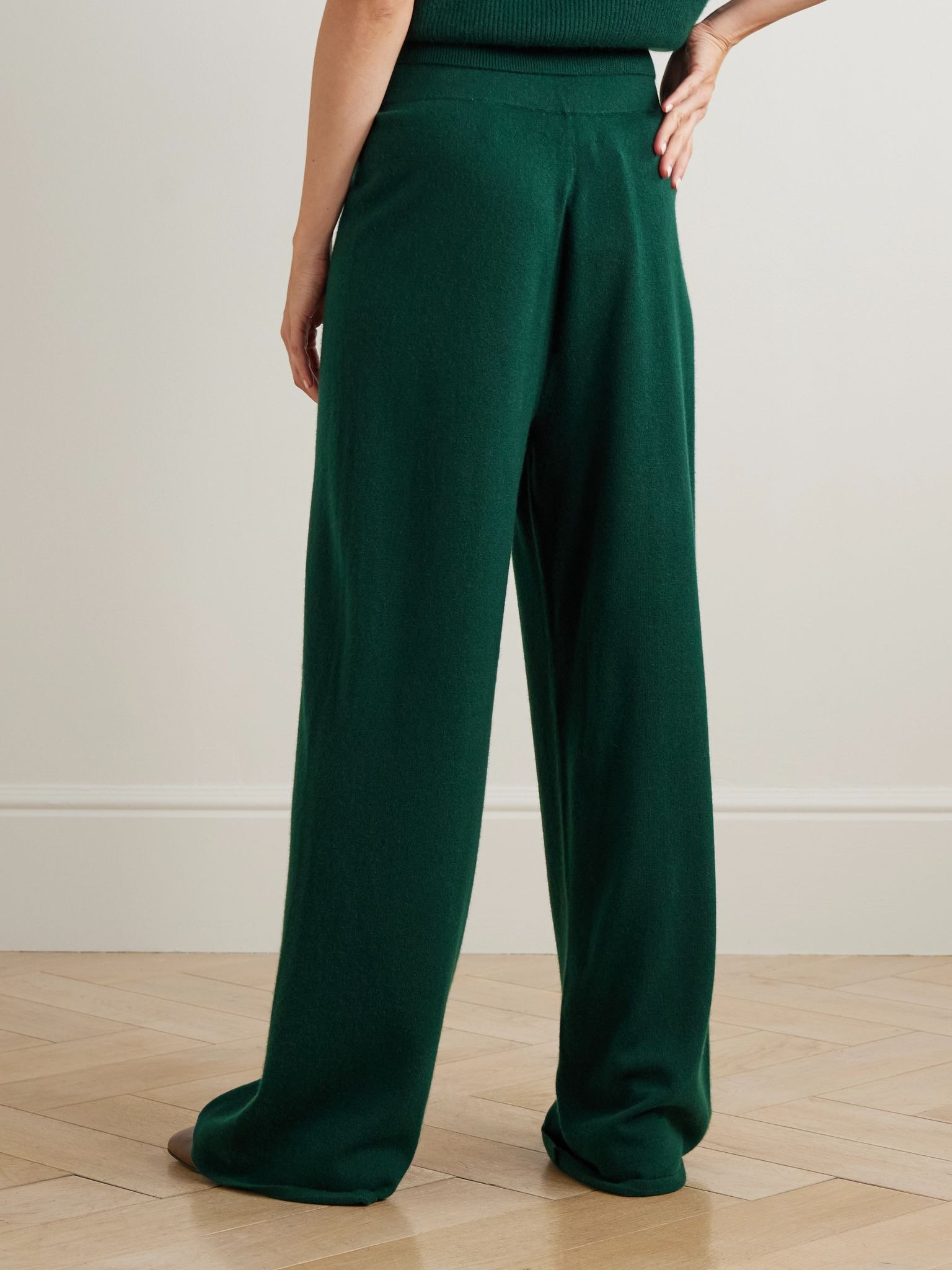 Everywear cashmere track pants Forest green - 4
