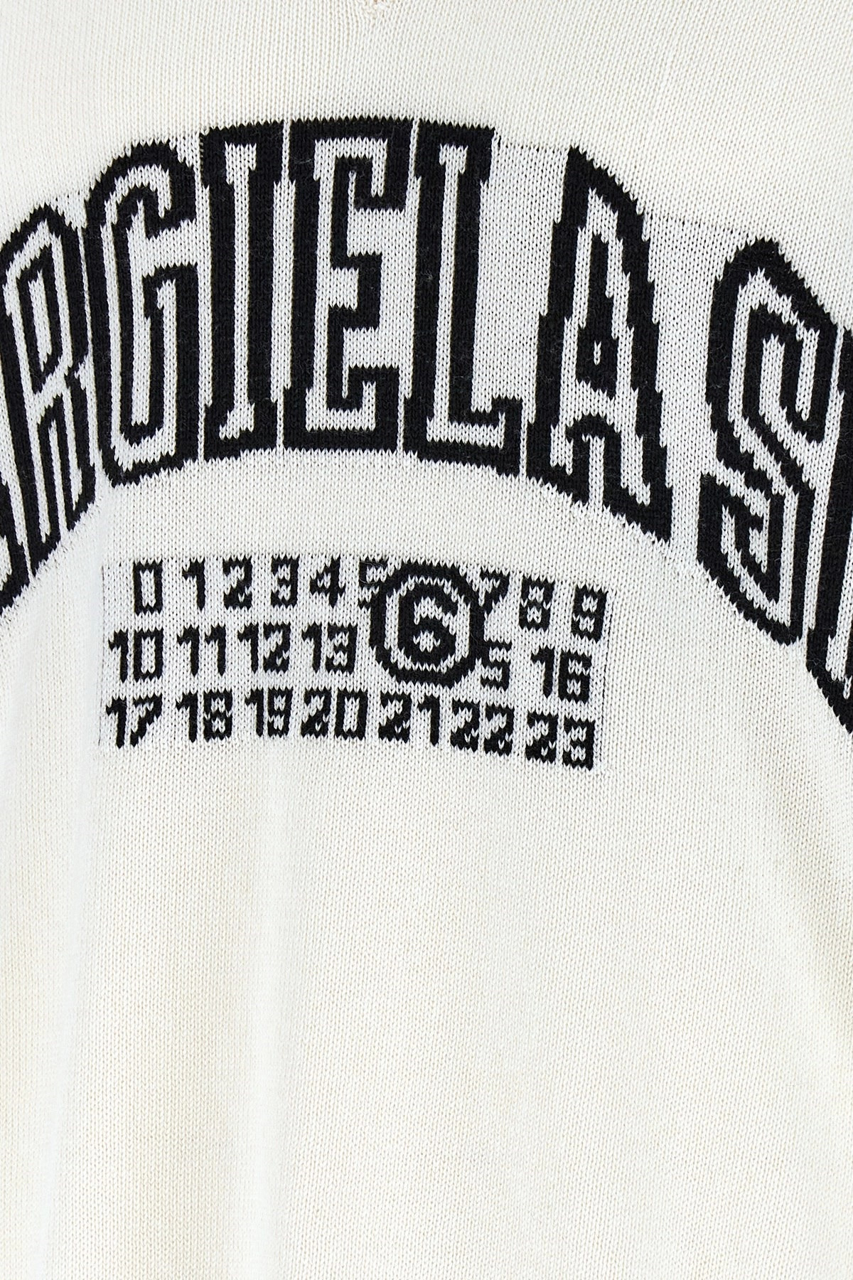 V-neck sweater - 5