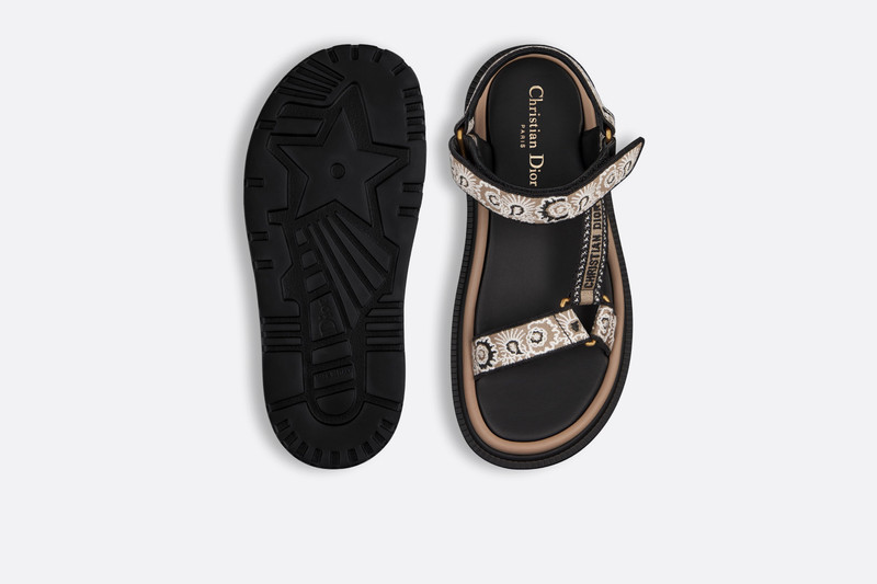 D-Wave Sandal 4