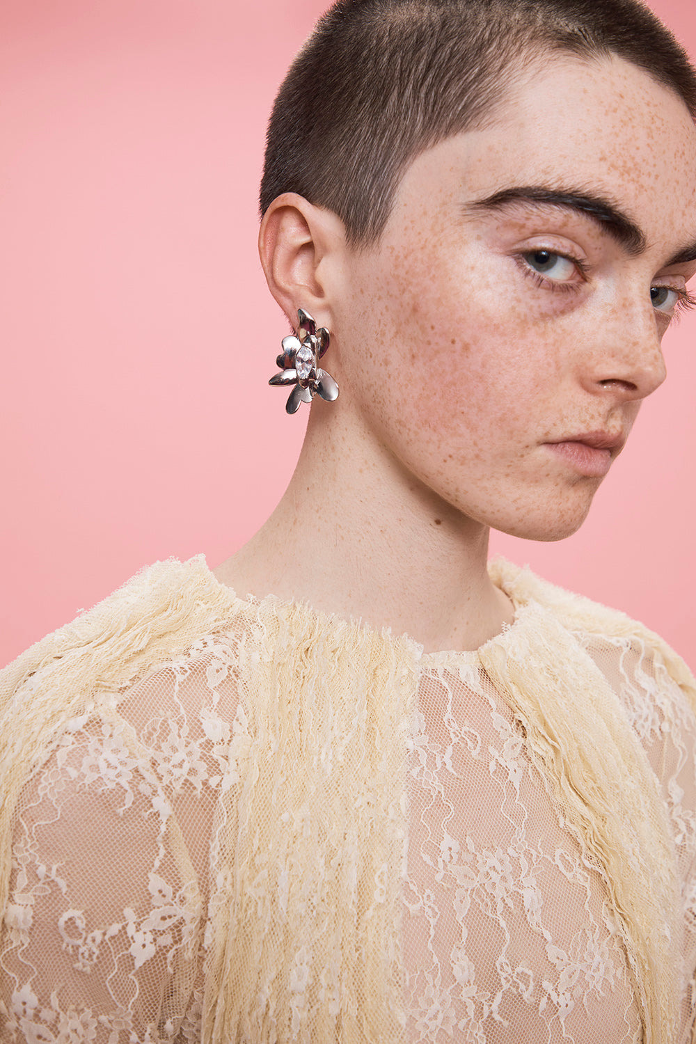 CRYSTAL CLEAR DAISY MAXI EARRING - 3