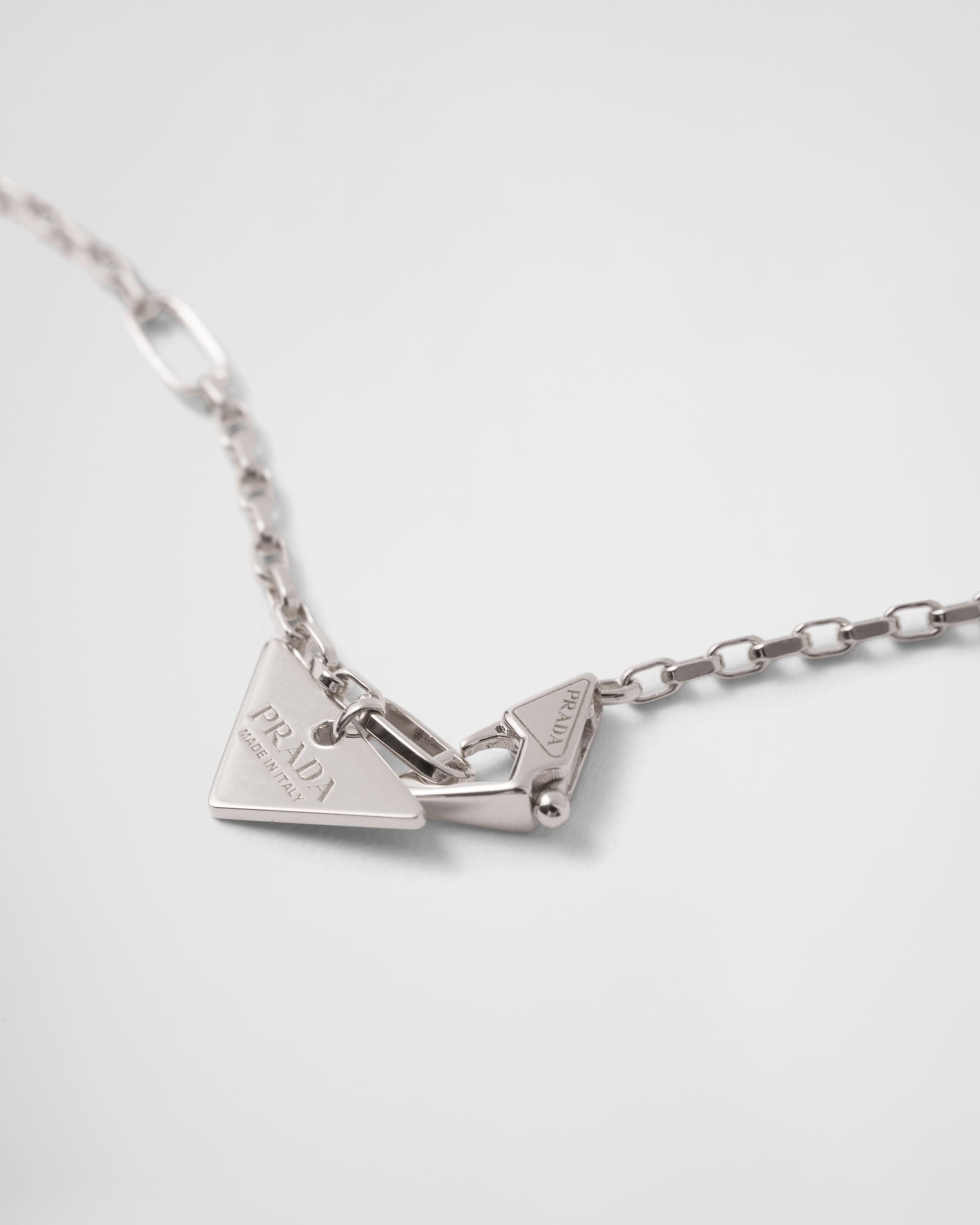 Eternal Gold micro triangle pendant necklace in white gold and diamonds - 5