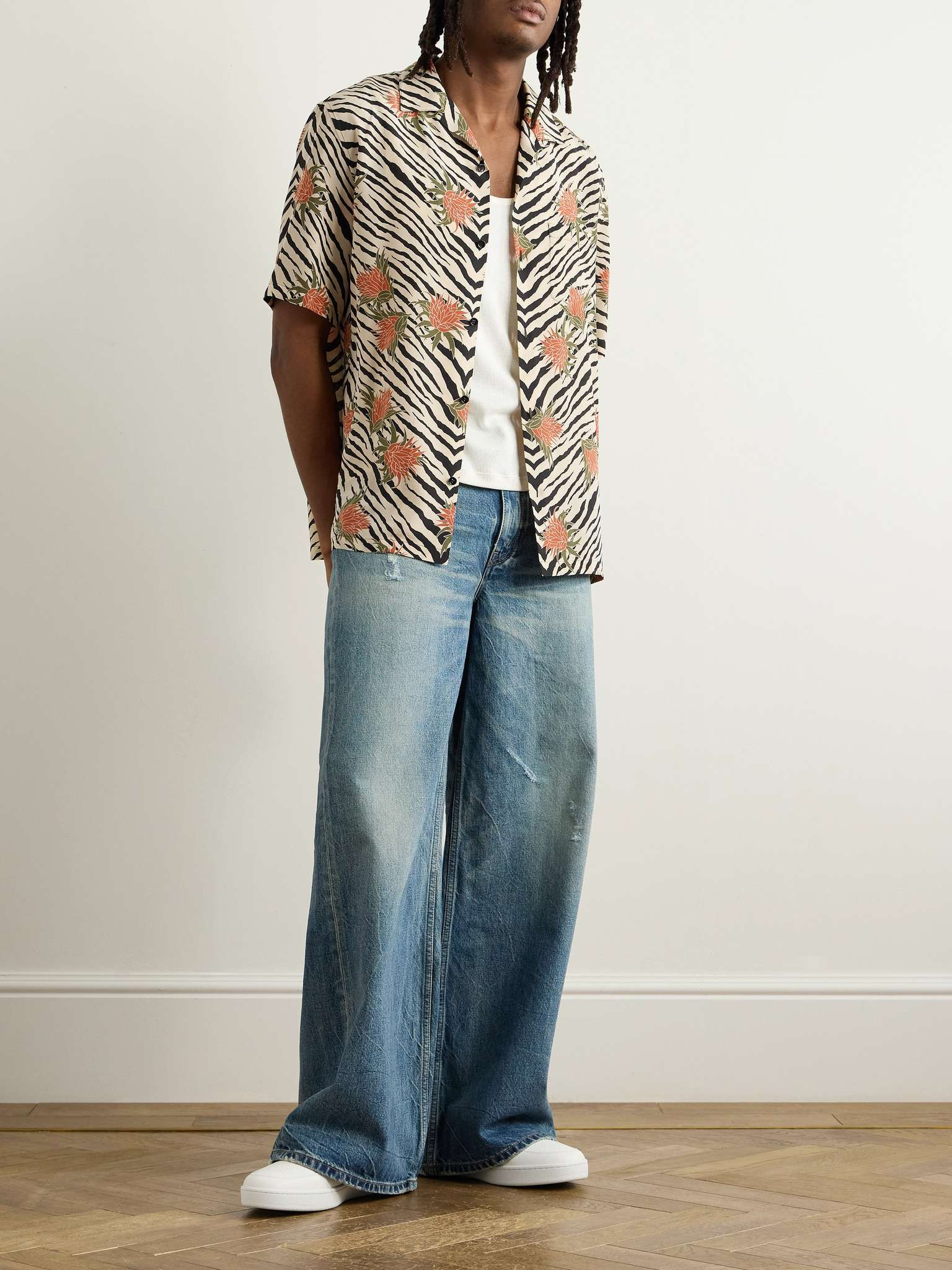 パンツ 22ss Celine eyelets surf flare jeans 32 CELINE flared surf jeans in summer dazed wash denim | REVERSIBLE