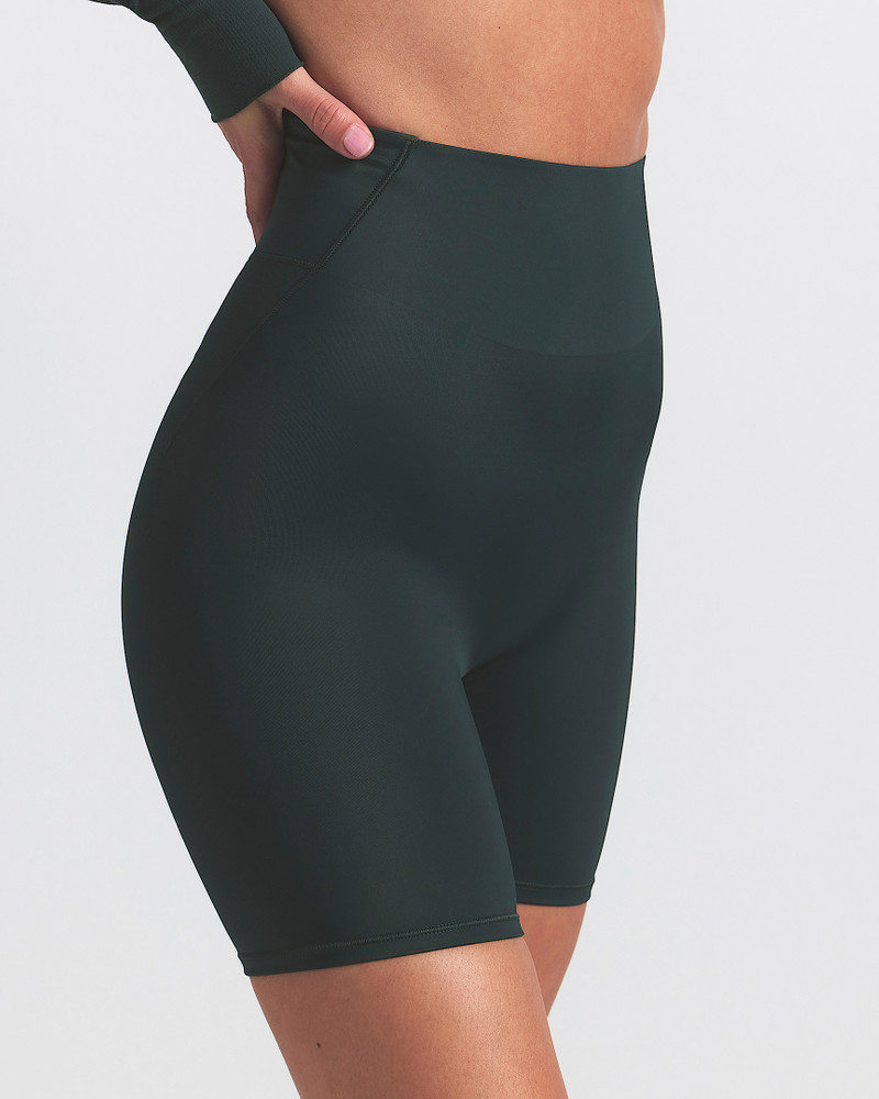 NikeSKIMS Shine Women's High-Waisted 5" Biker Shorts 3