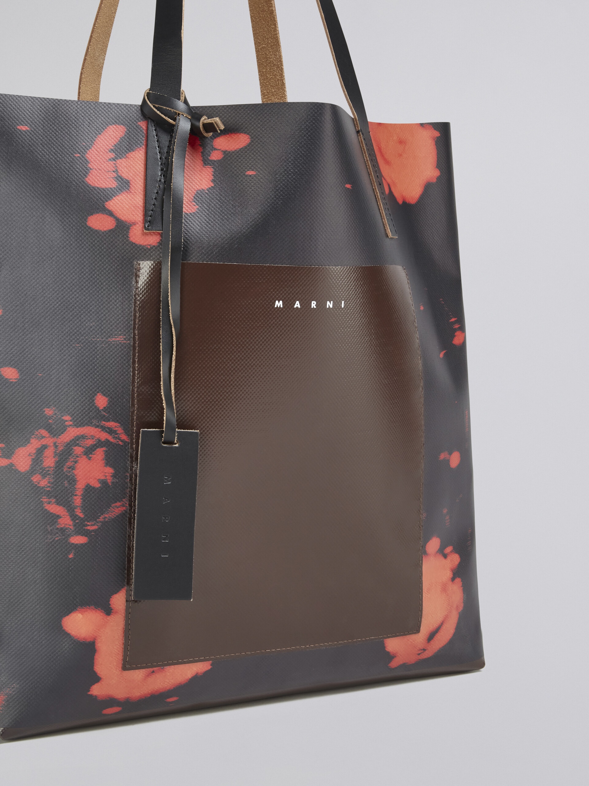 BLACK FADED ROSES PRINT PVC BAG - 5