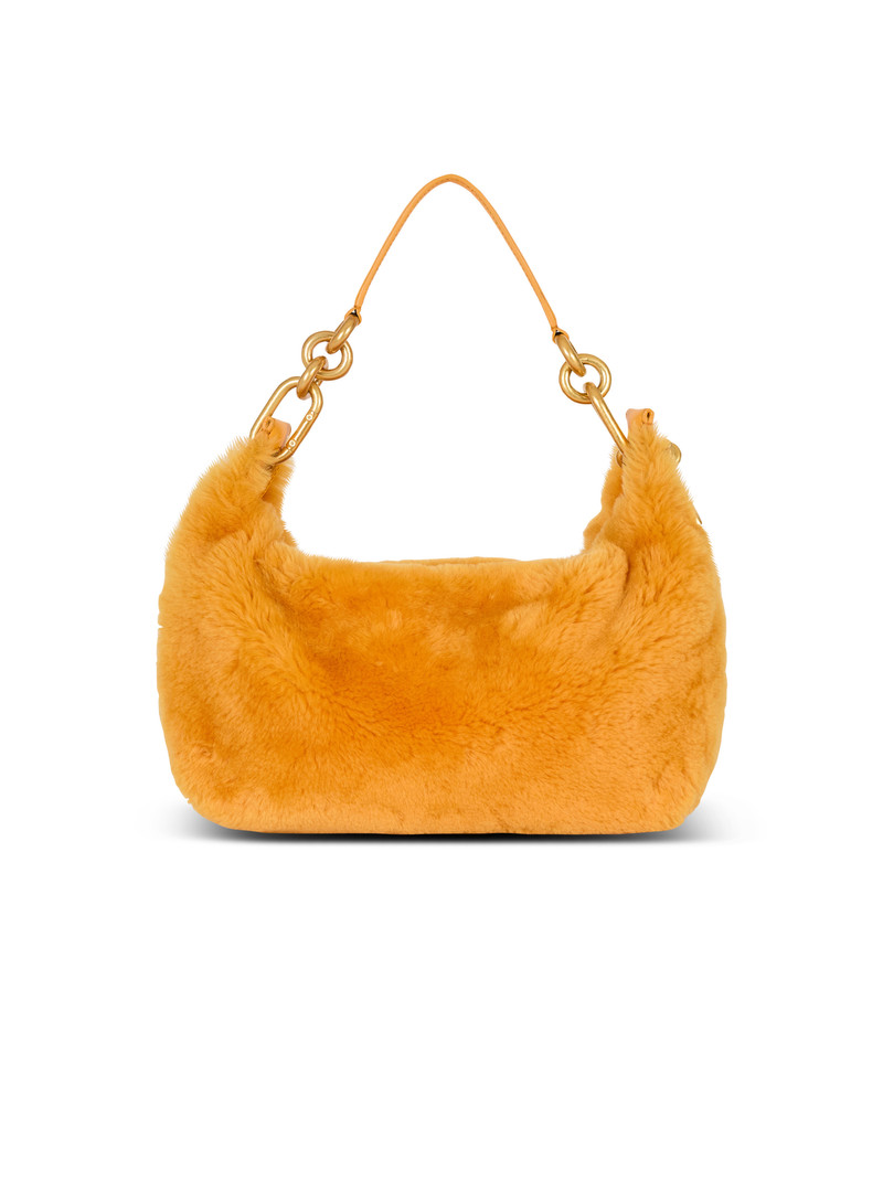 Medium Sync bag in shearling 4